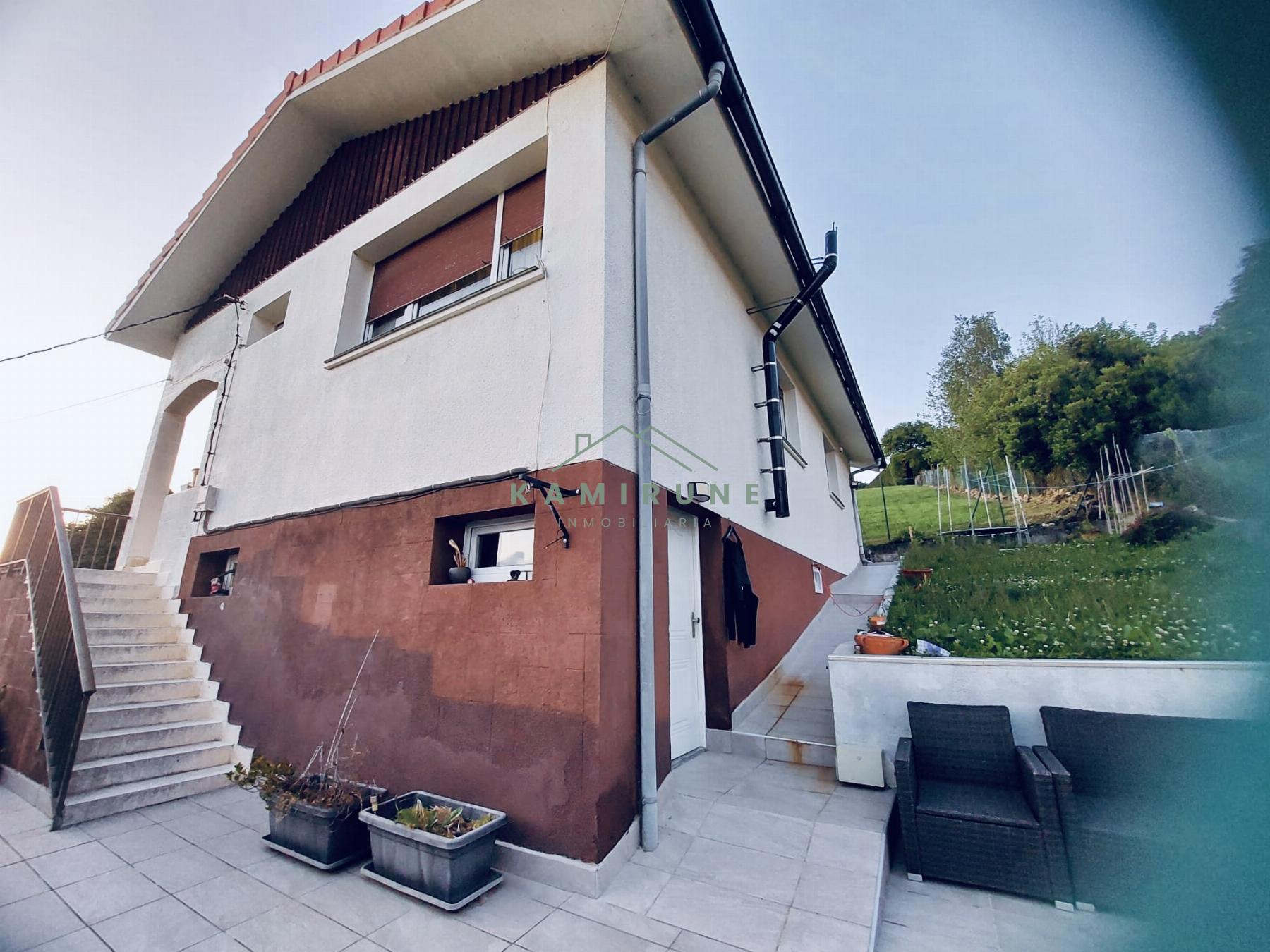 For sale of house in Berango