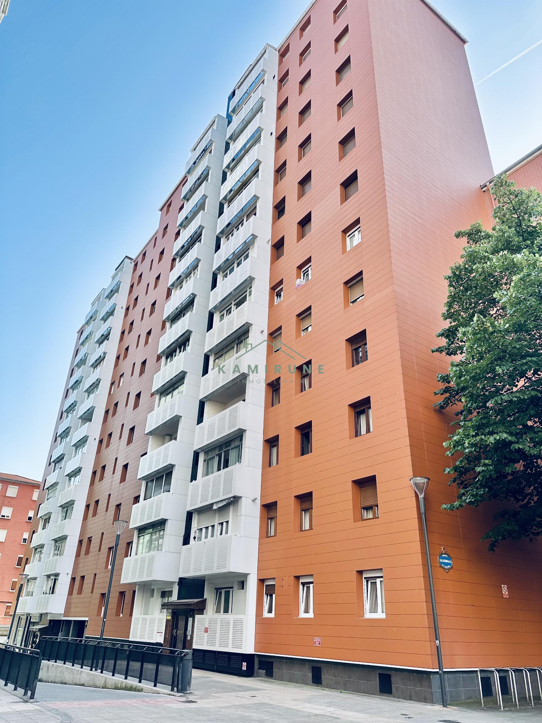 For sale of flat in Bilbao