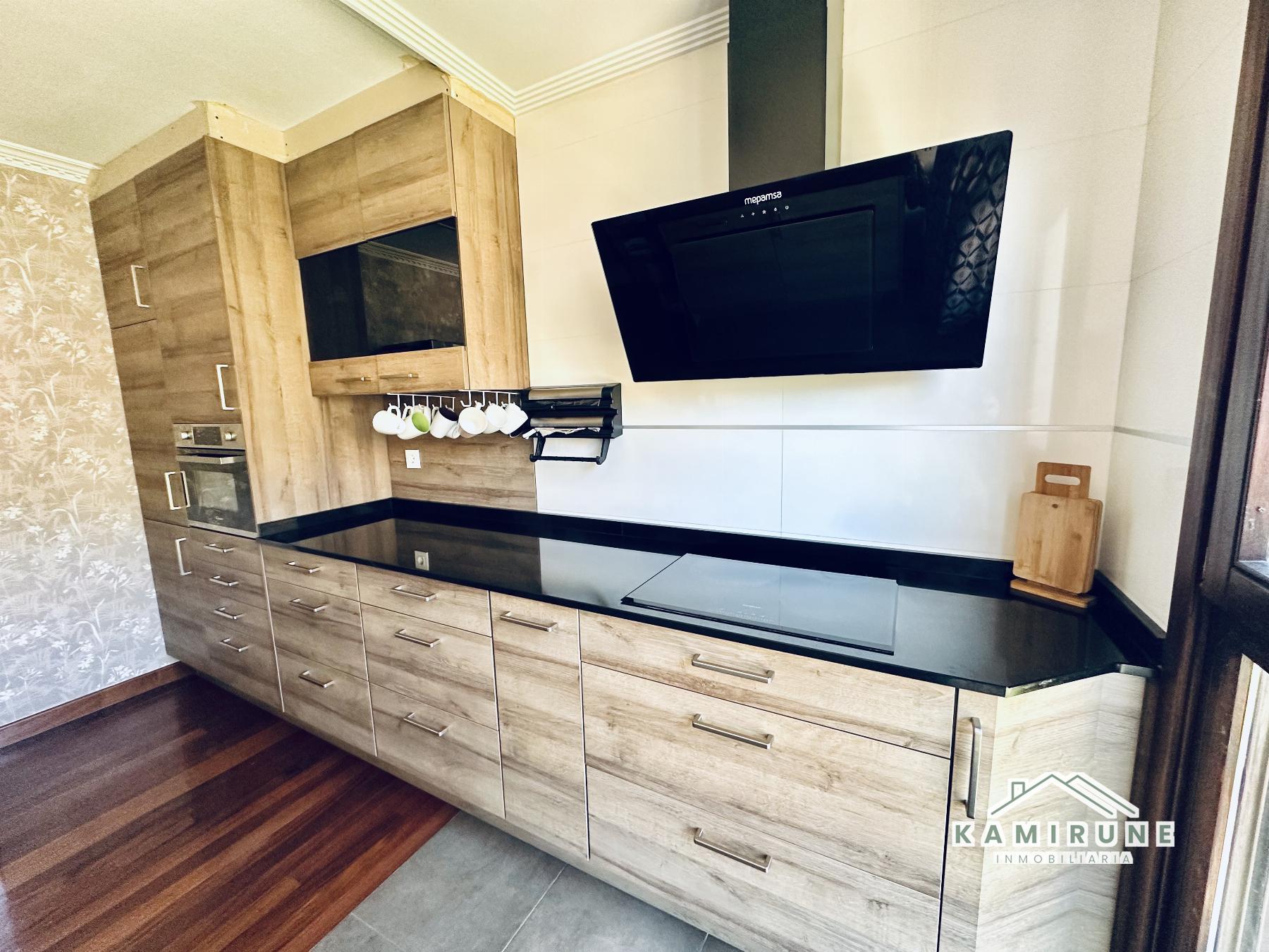 For sale of penthouse in Lemoa