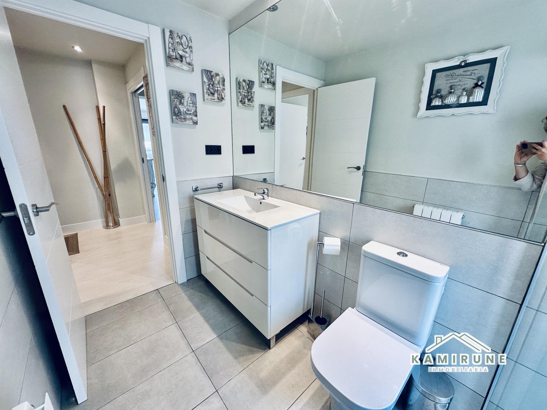 For sale of flat in Barakaldo