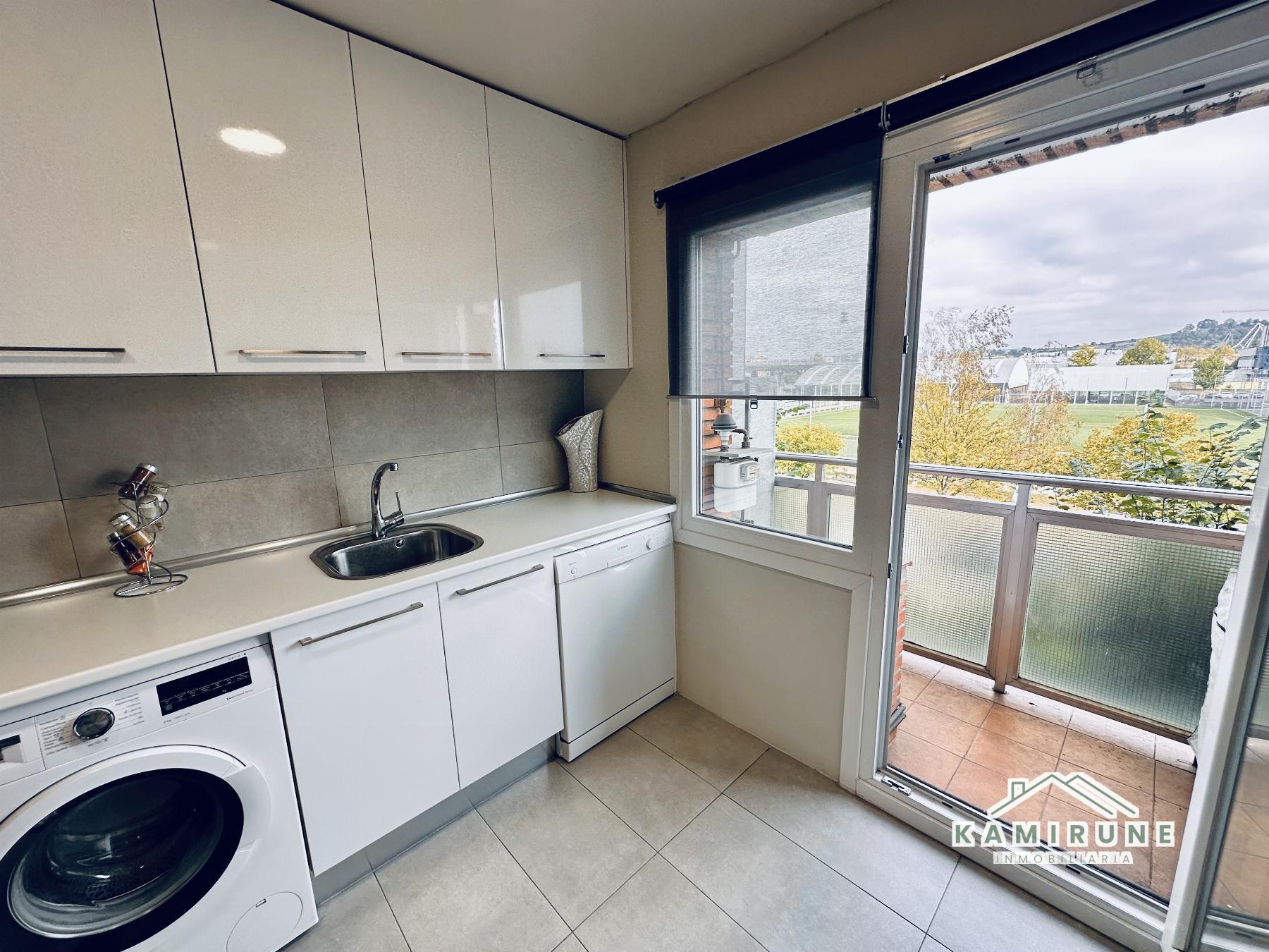 For sale of flat in Barakaldo