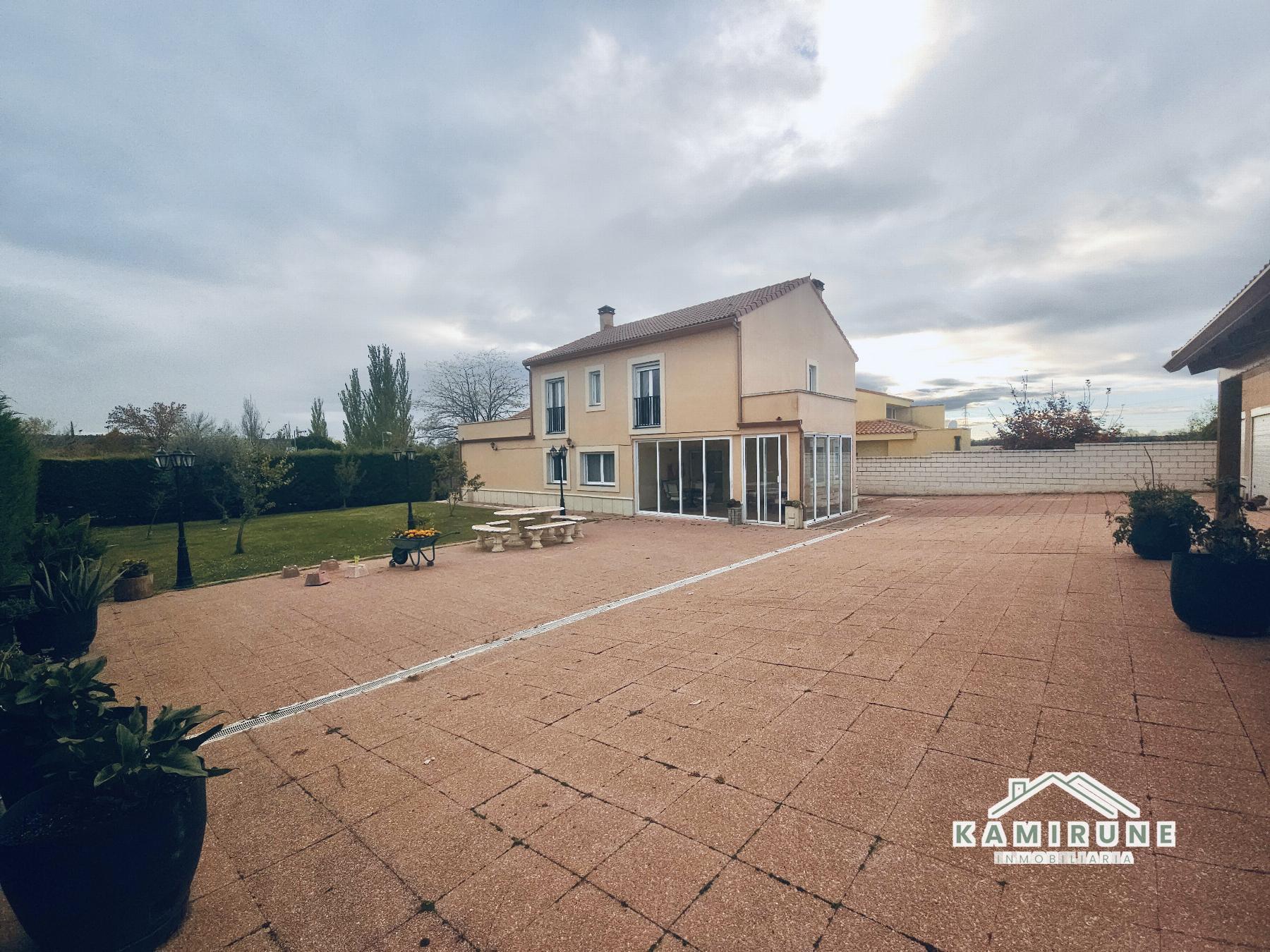 Venta de chalet en Adalia