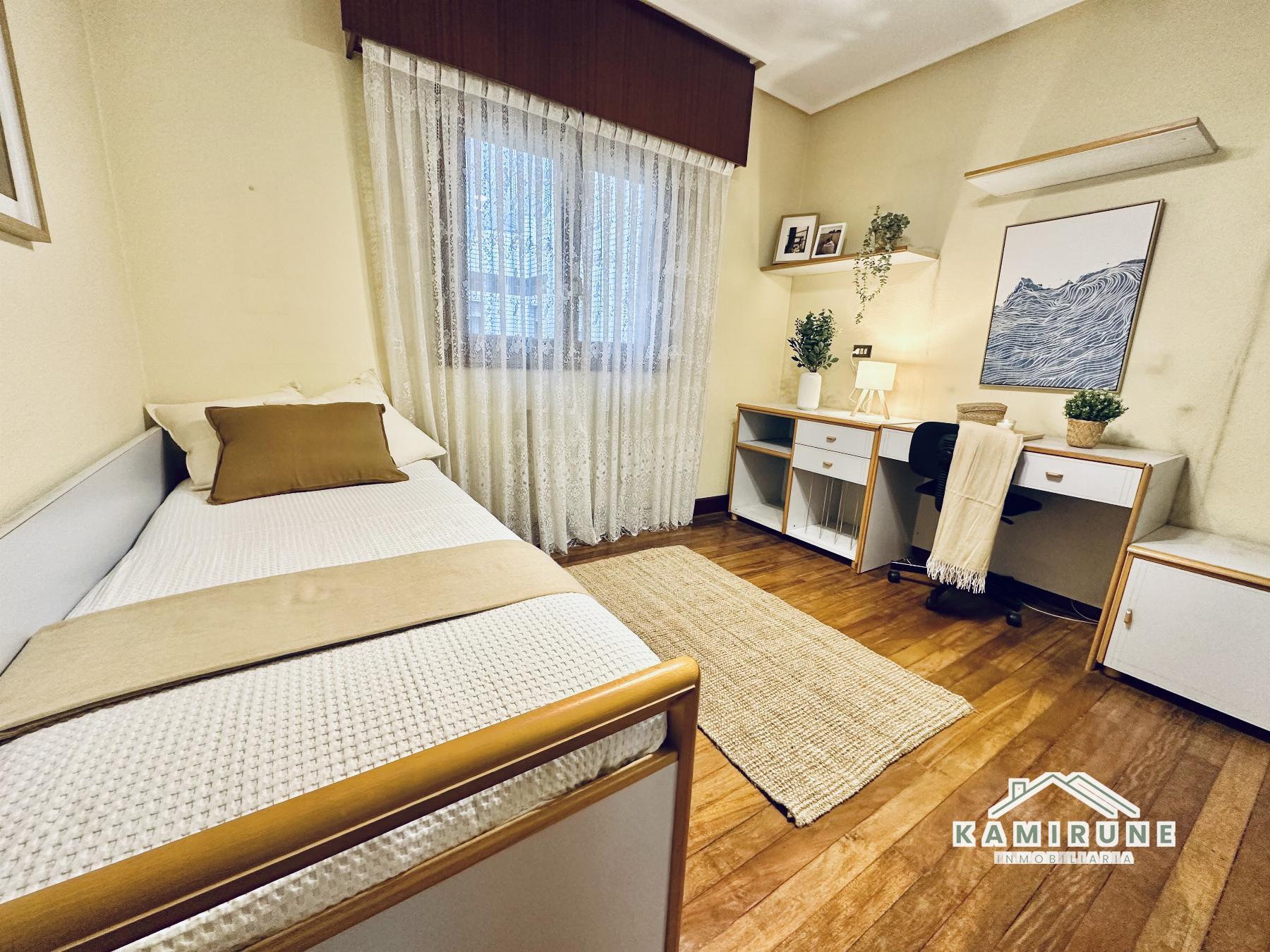 For sale of flat in Portugalete