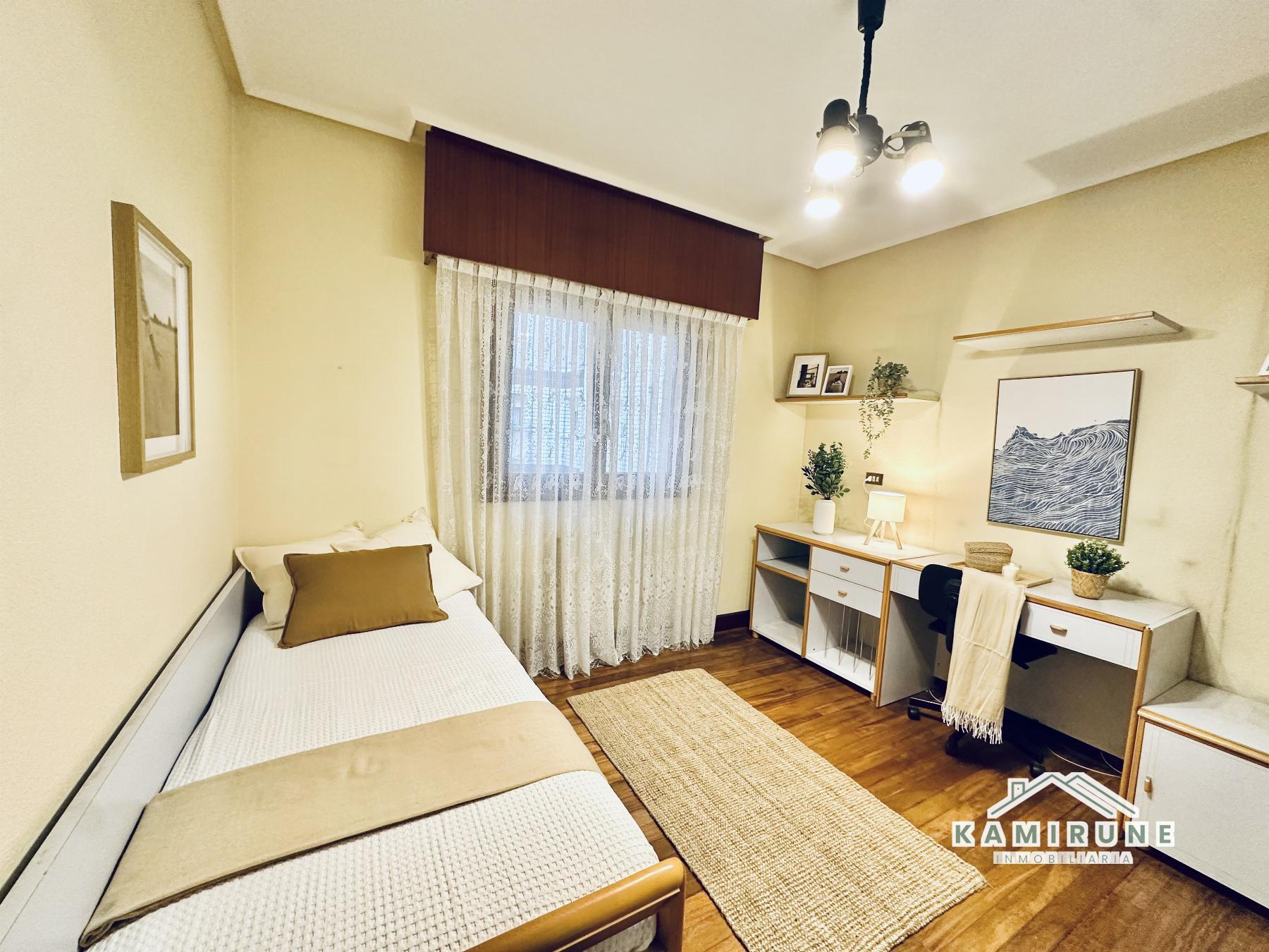 For sale of flat in Portugalete