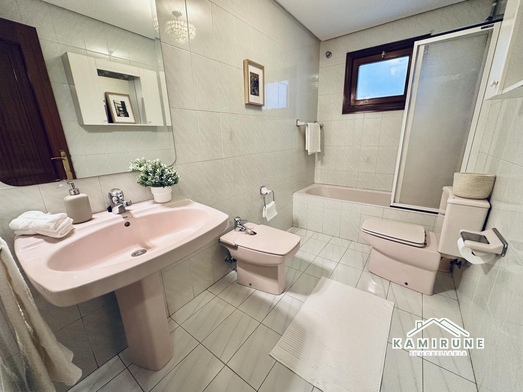 For sale of flat in Portugalete