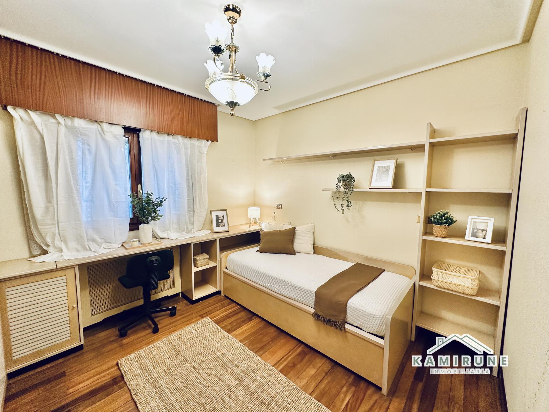 For sale of flat in Portugalete