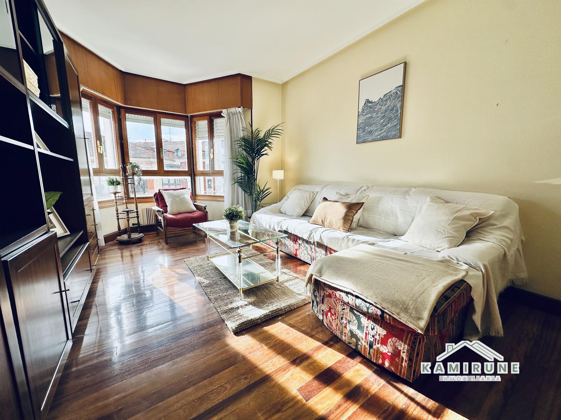 For sale of flat in Portugalete
