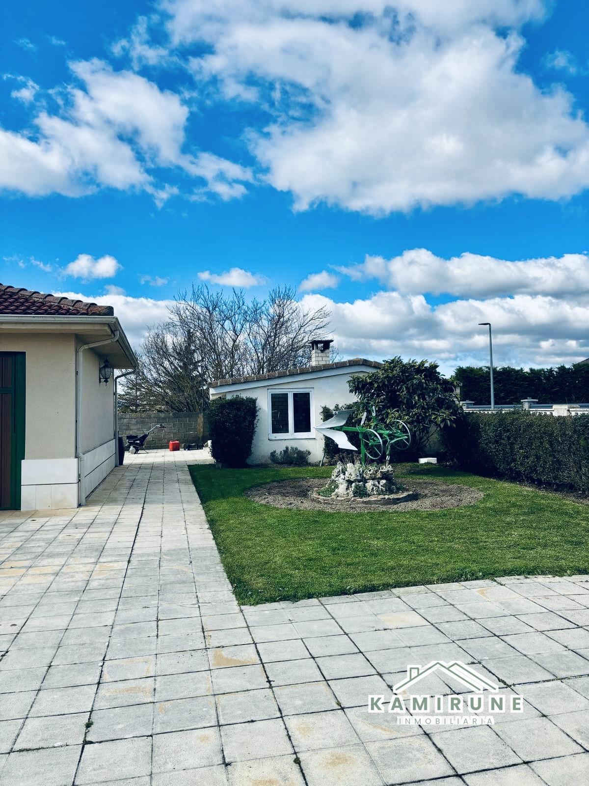 Venta de casa en Medina de Pomar