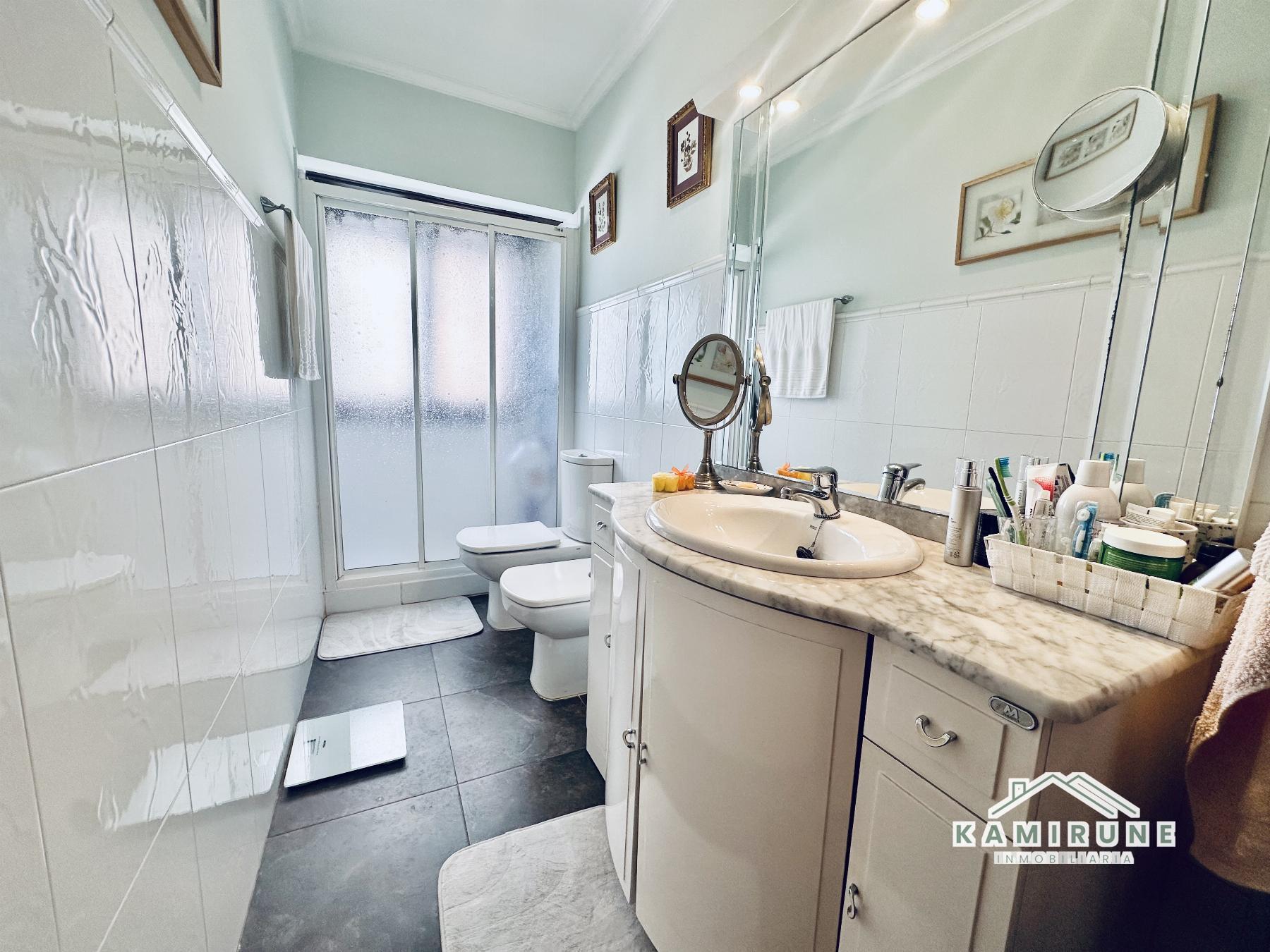 For sale of flat in Barakaldo