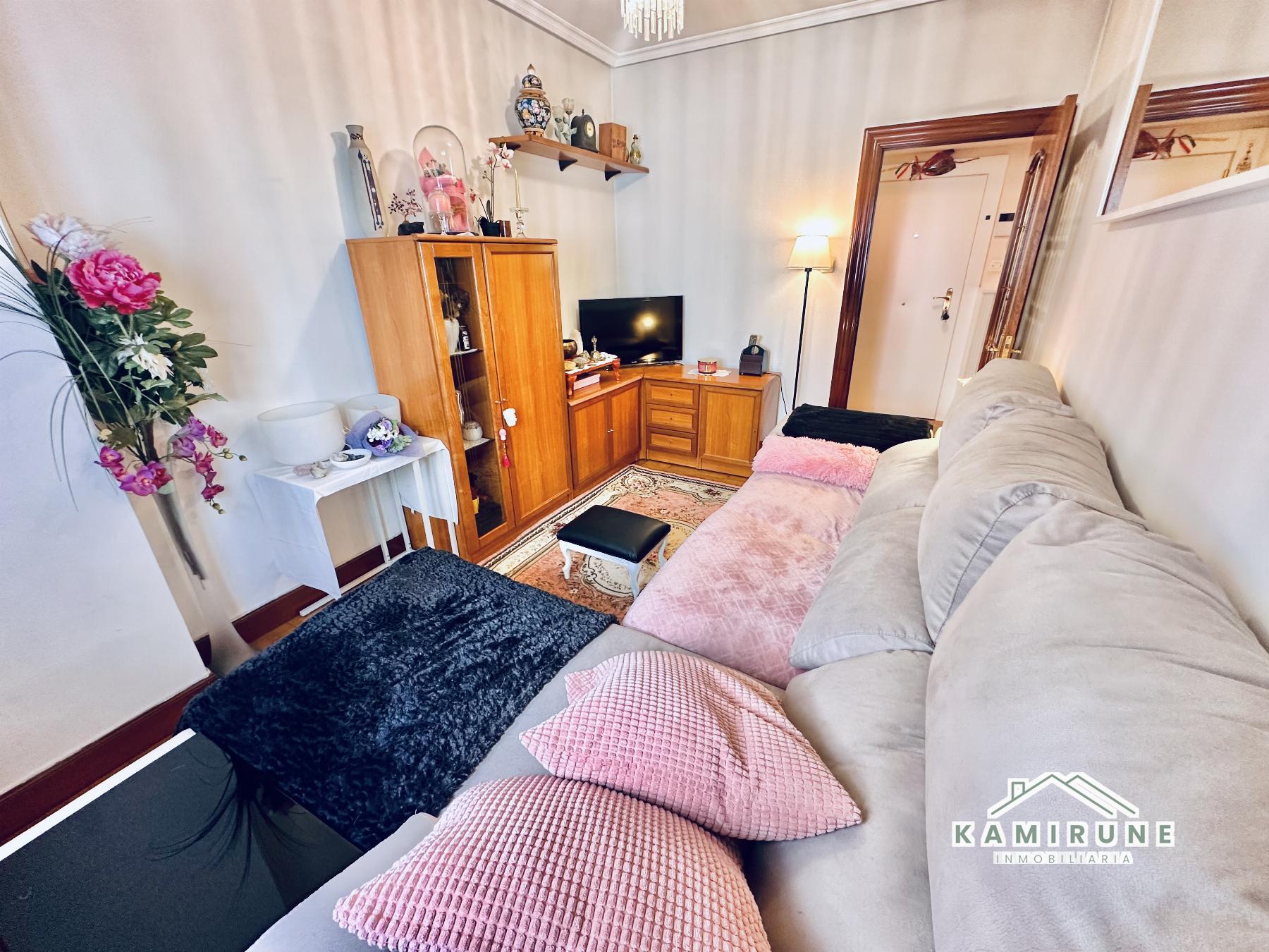 For sale of flat in Barakaldo