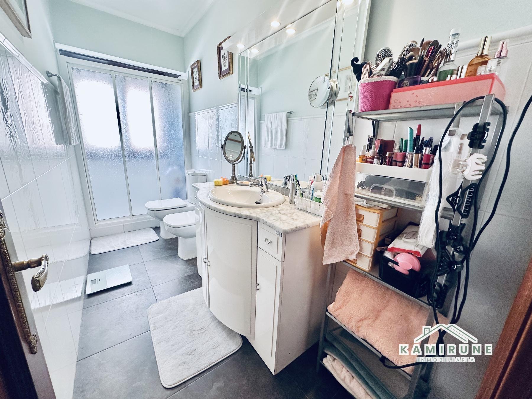 For sale of flat in Barakaldo