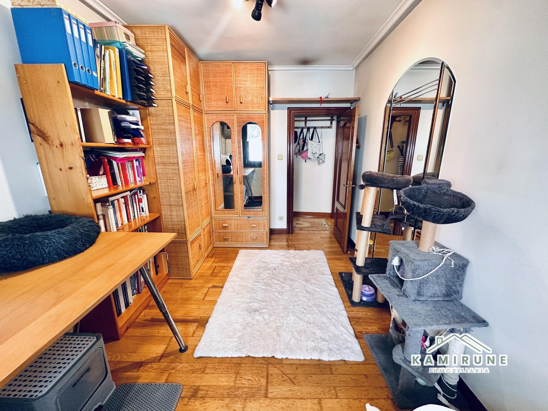 For sale of flat in Barakaldo