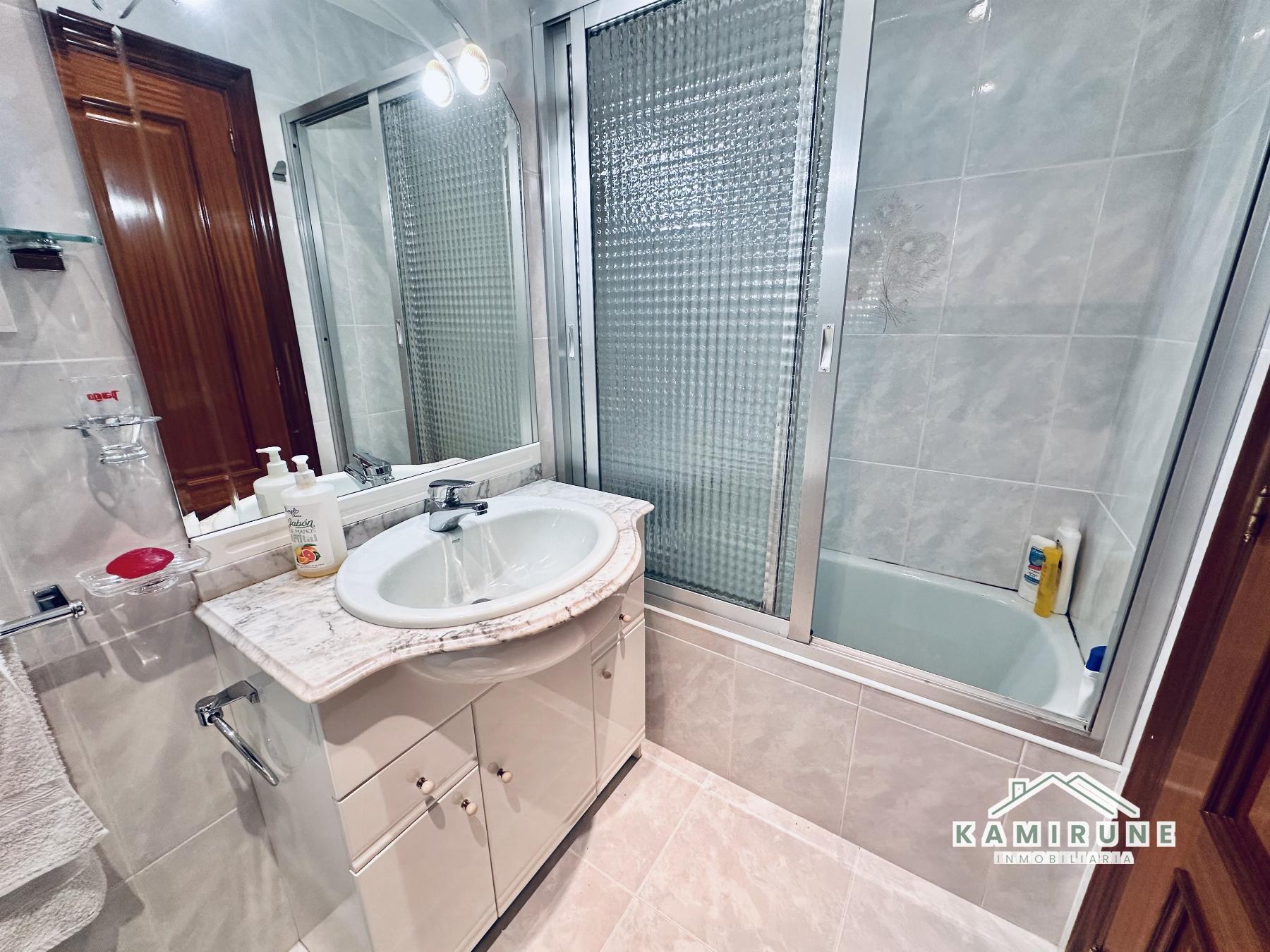 Venta de piso en Derio