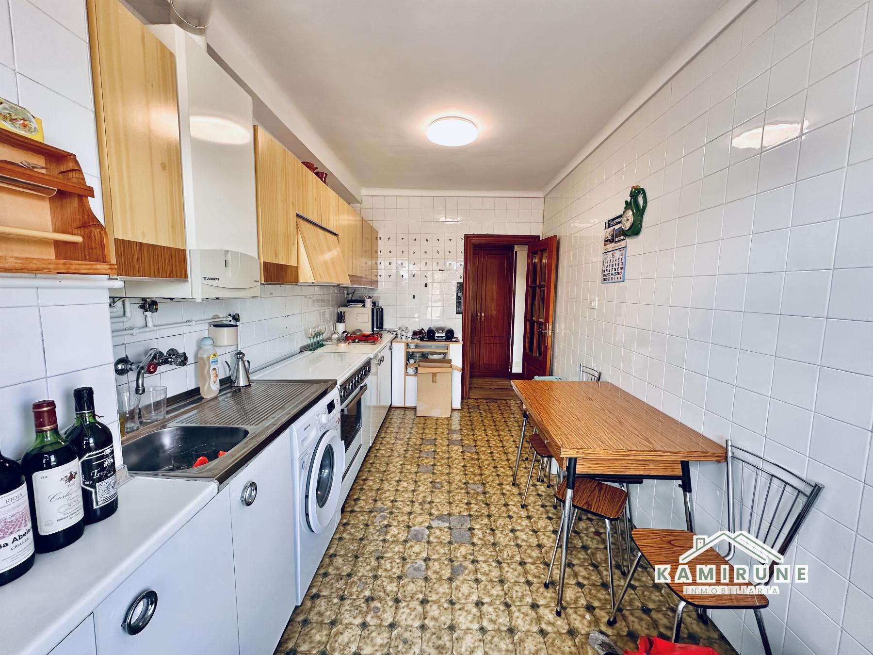 Venta de piso en Derio