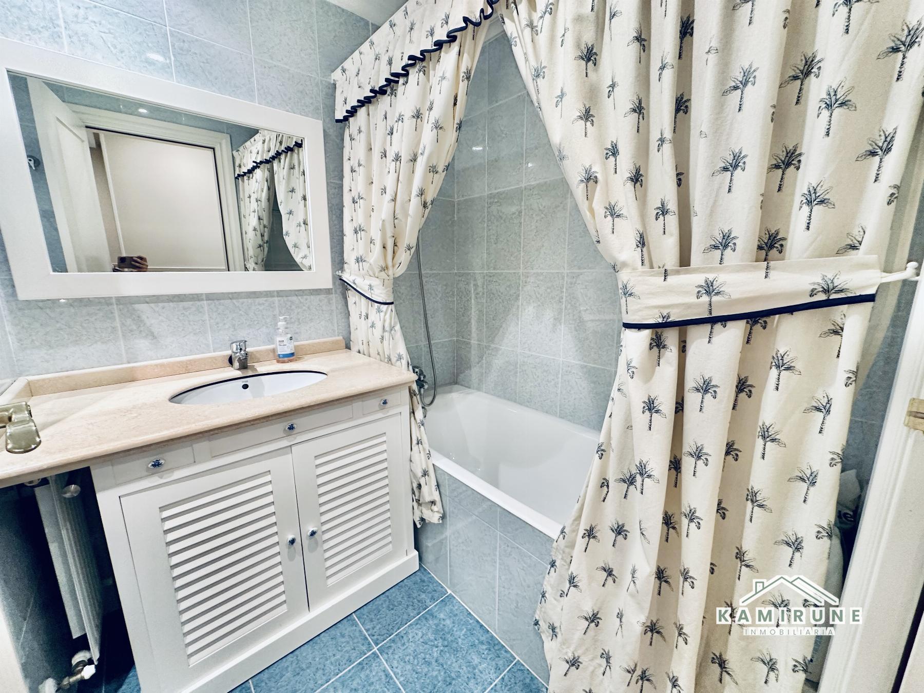 For sale of flat in Erandio