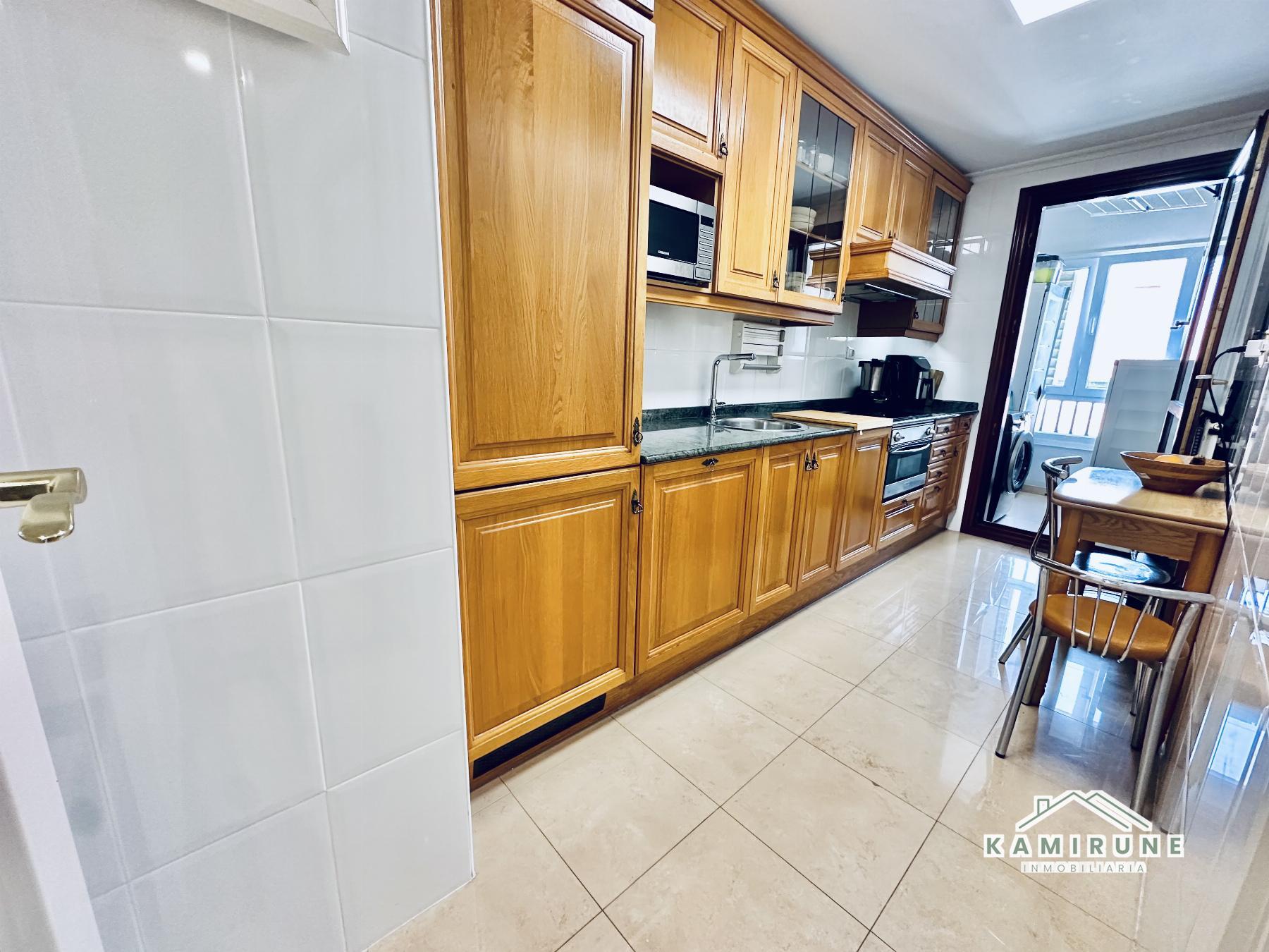 For sale of flat in Erandio