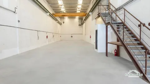 Alquiler de nave en Loiu