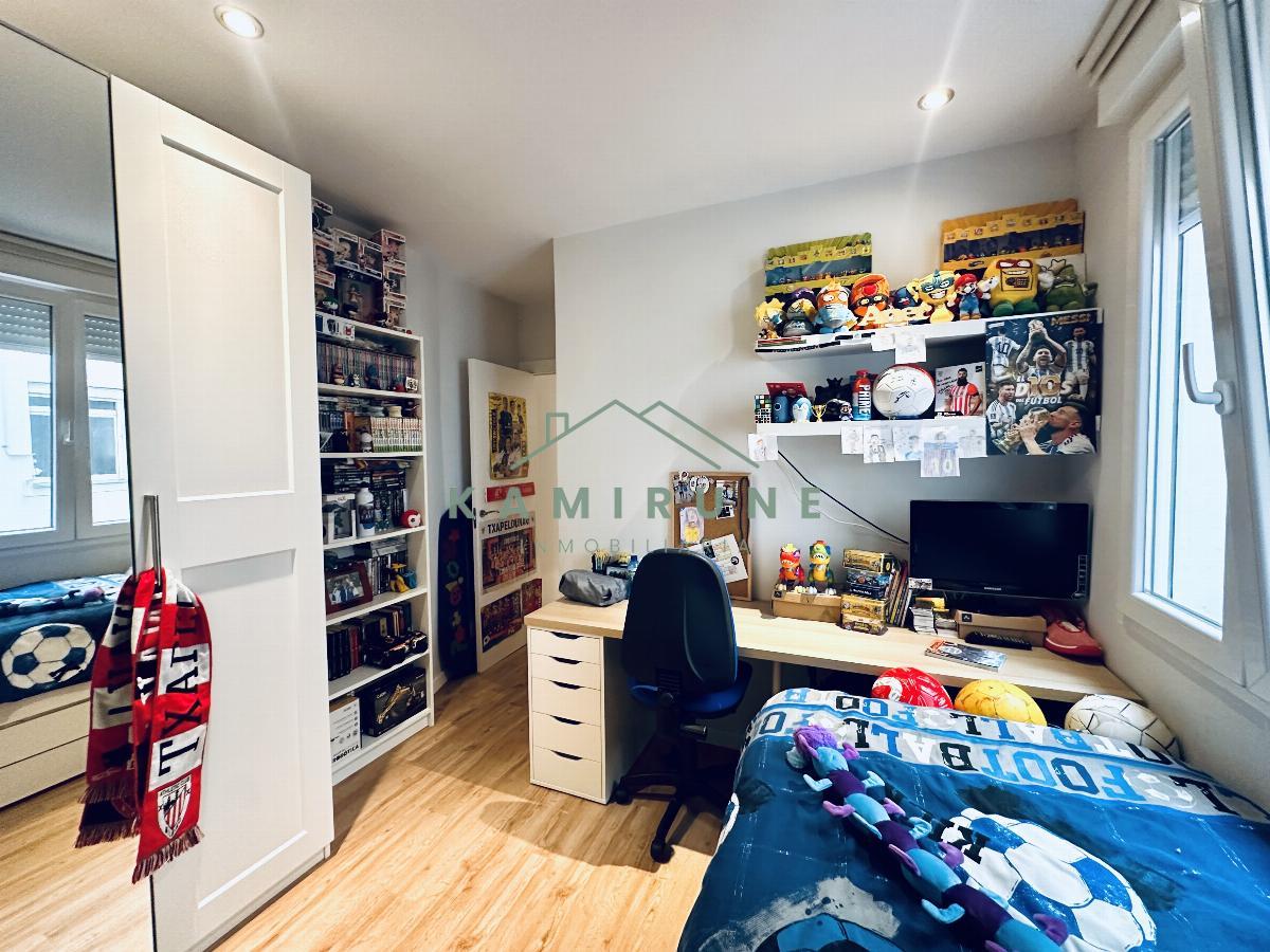 For sale of flat in Bilbao