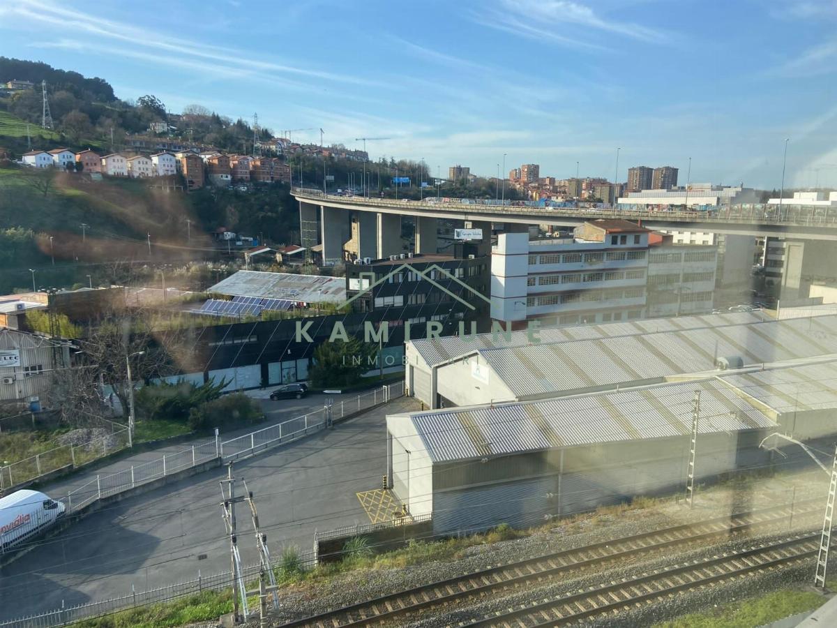 For rent of industrial plant/warehouse in Bilbao