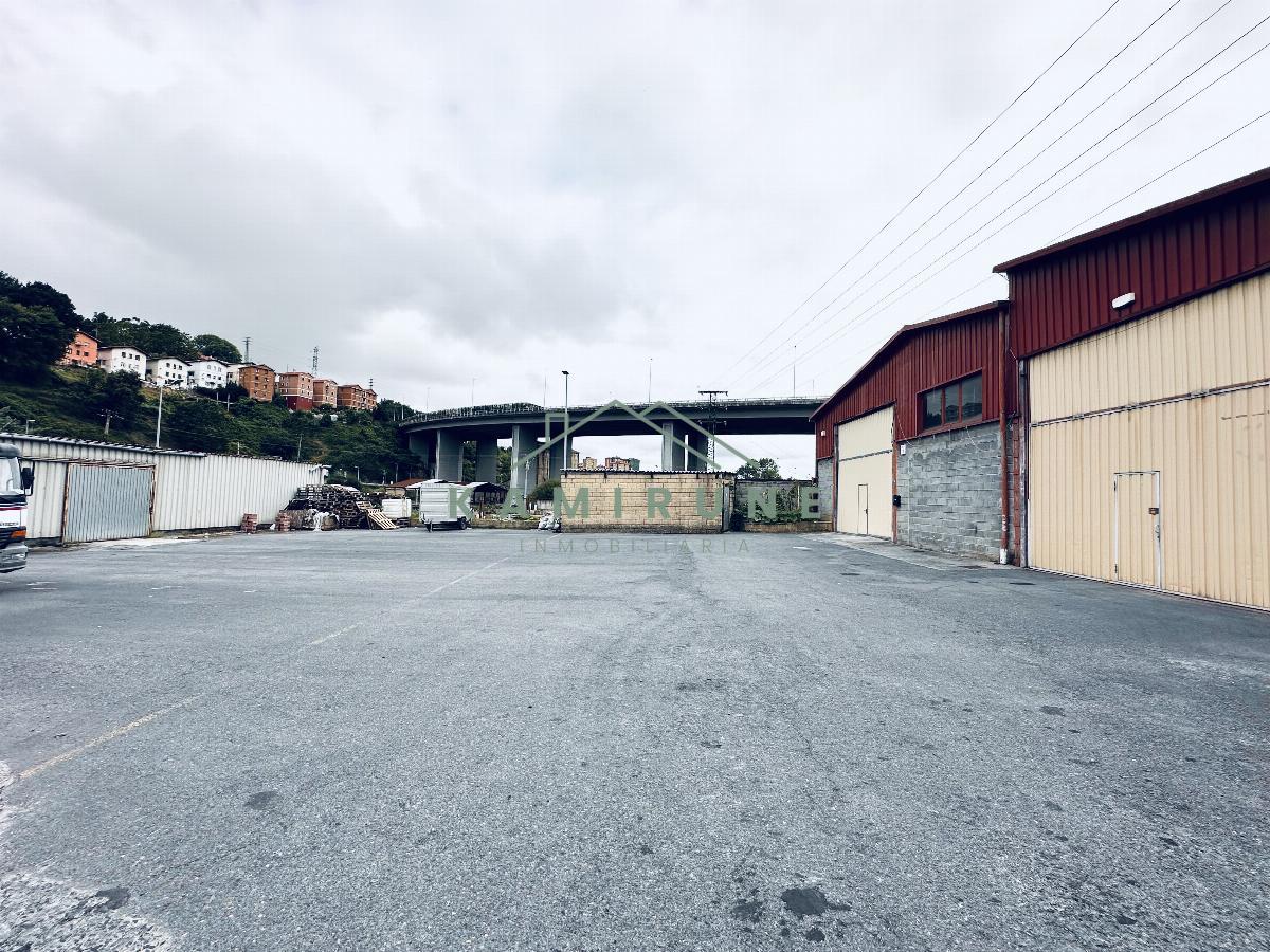 For rent of industrial plant/warehouse in Bilbao