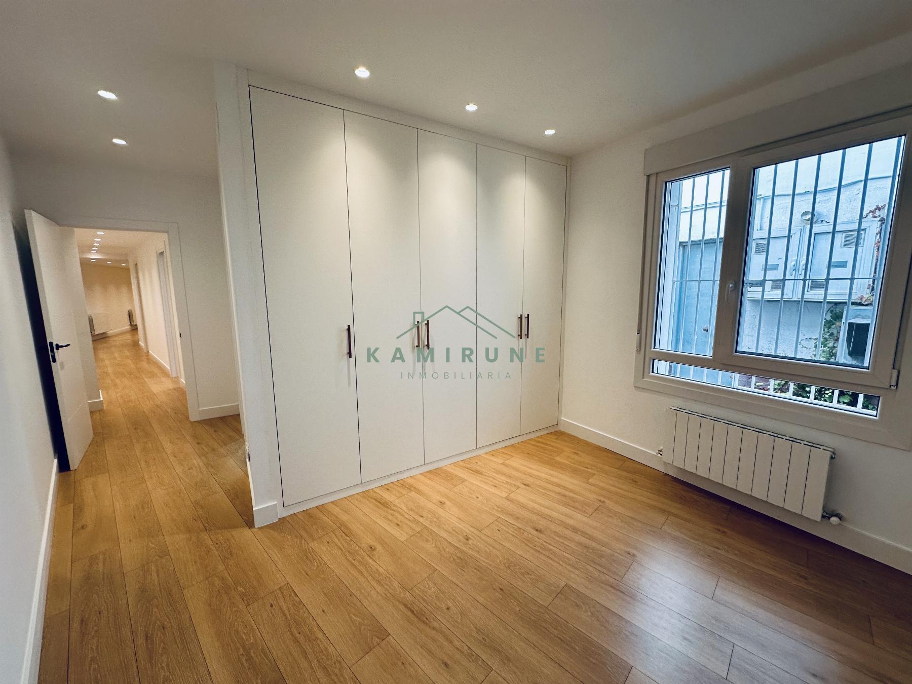 For sale of flat in Santurtzi