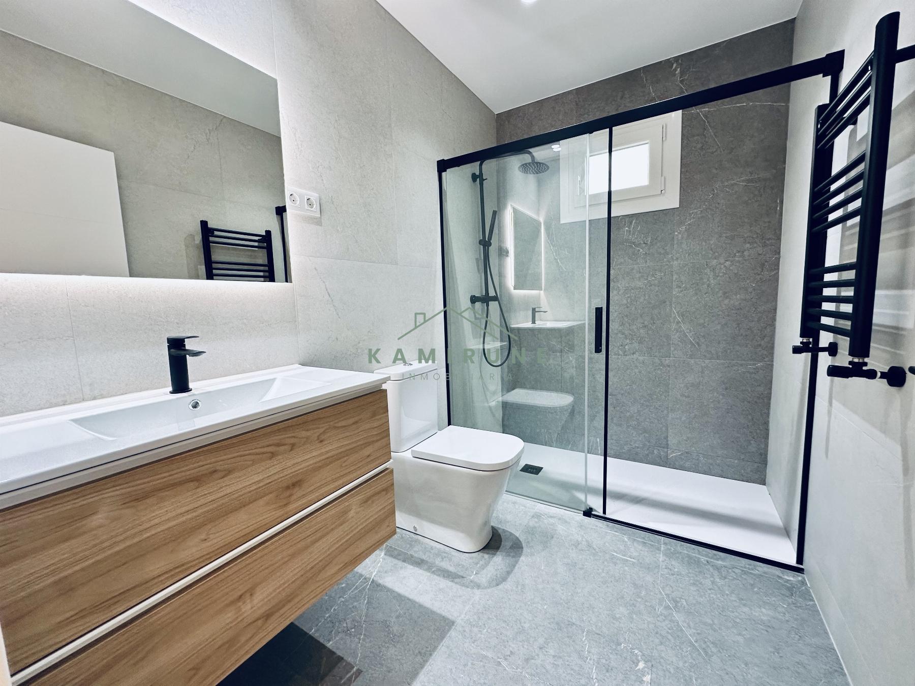 For sale of flat in Santurtzi
