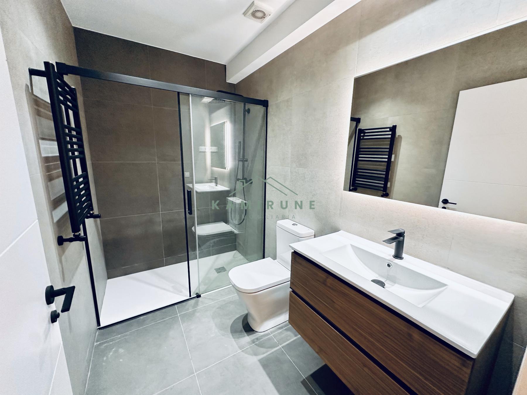 For sale of flat in Santurtzi