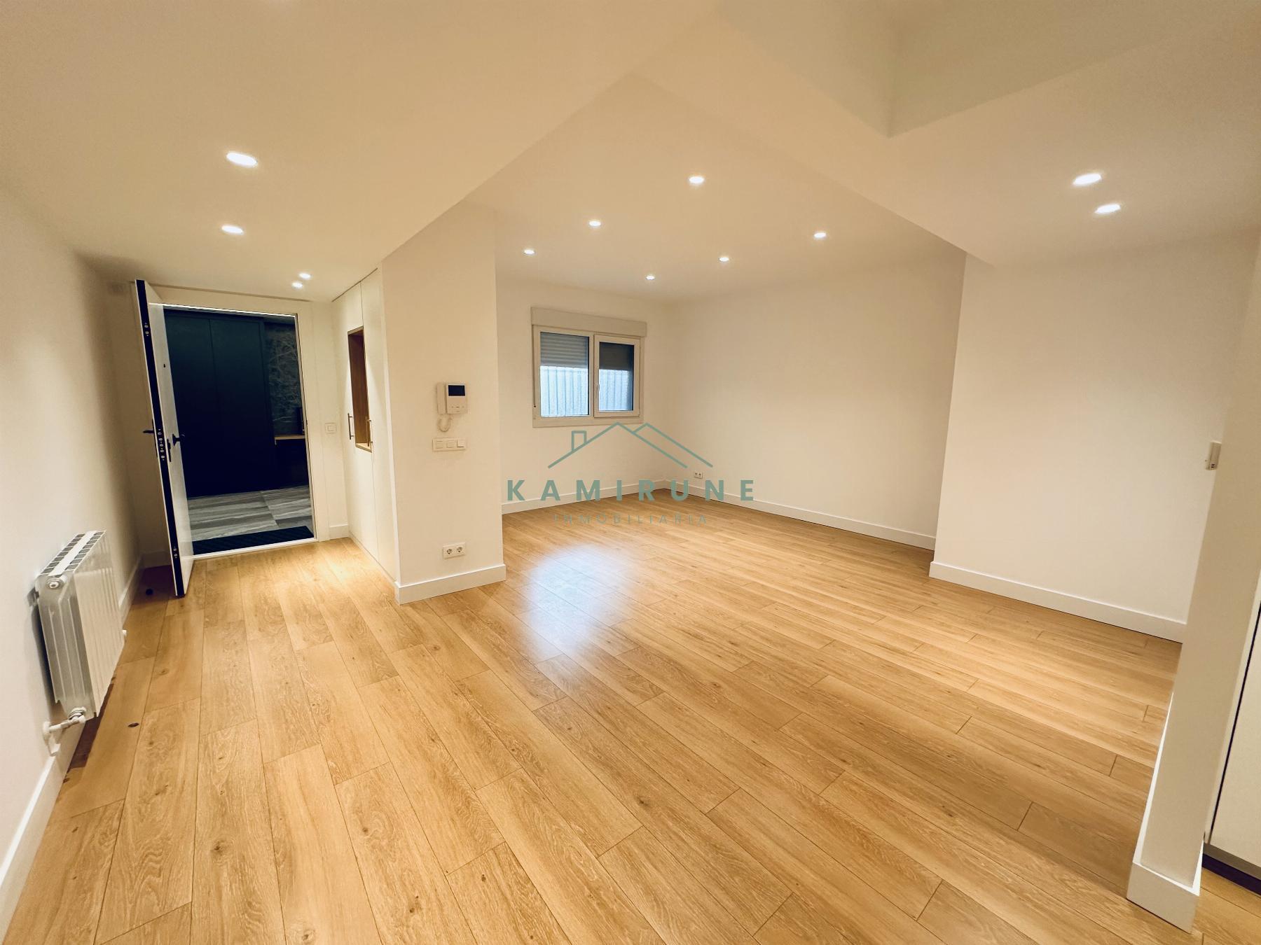 For sale of flat in Santurtzi