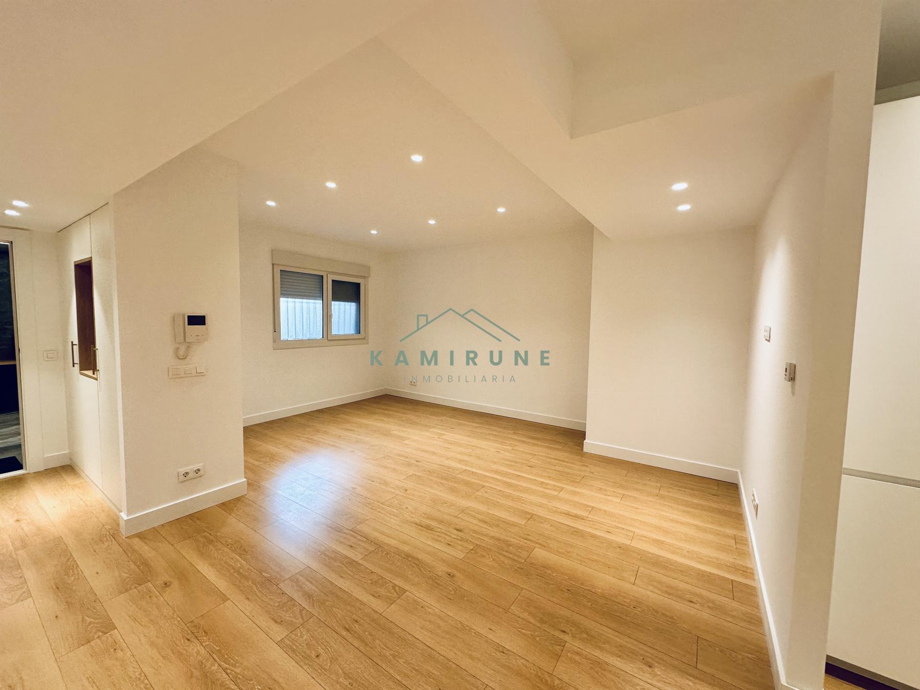 For sale of flat in Santurtzi