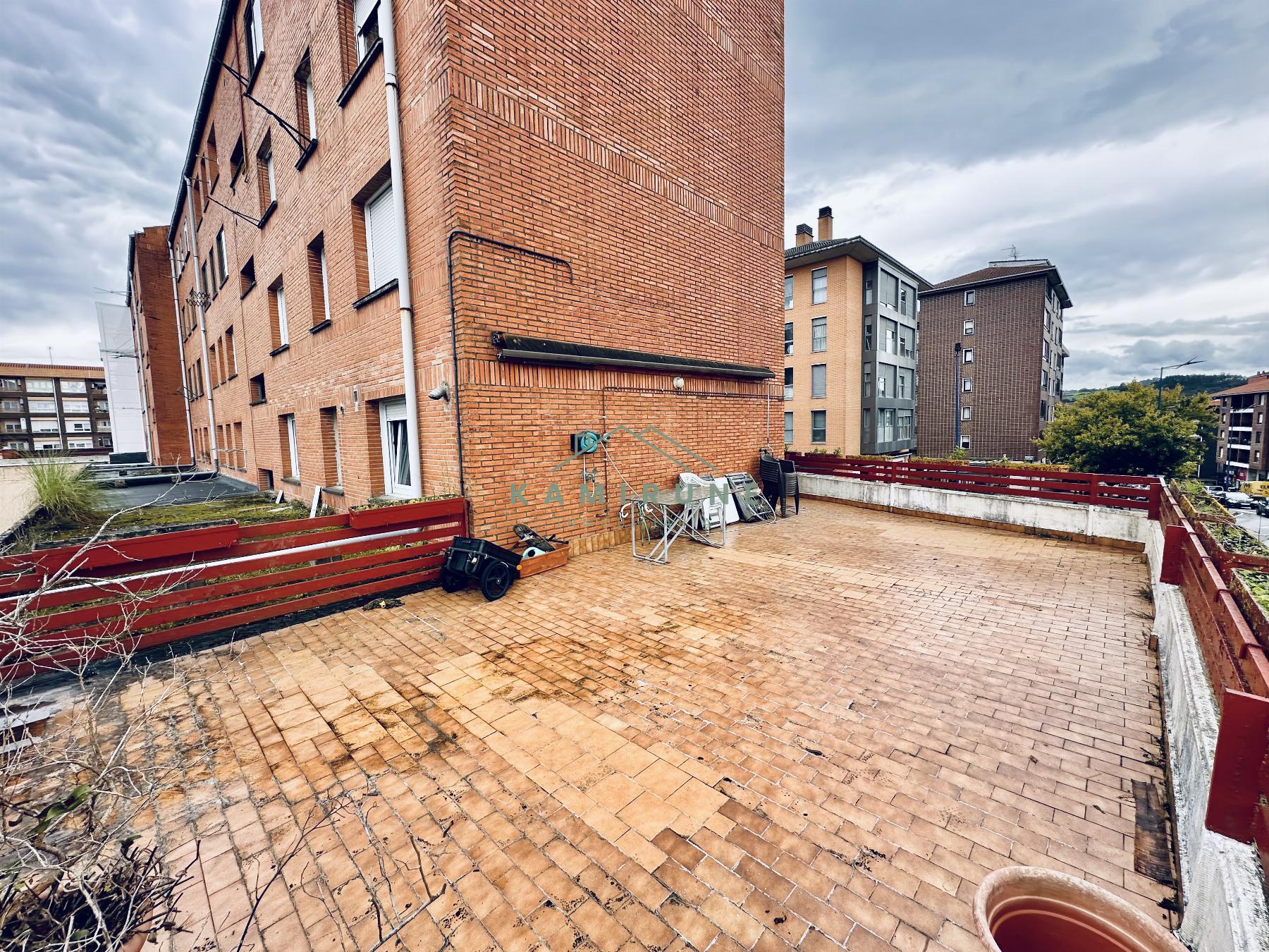 For sale of flat in Mungia