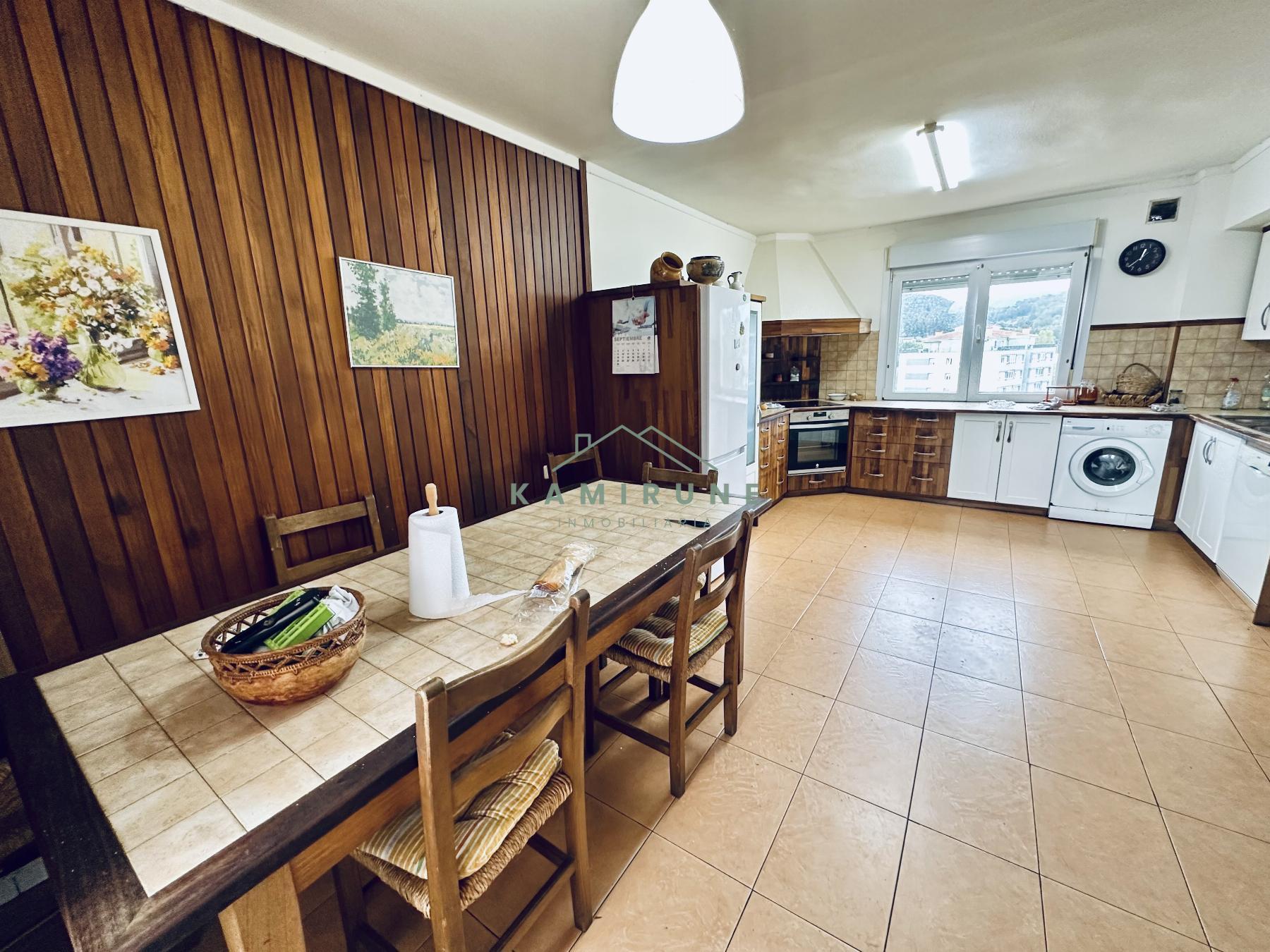For sale of flat in Mungia