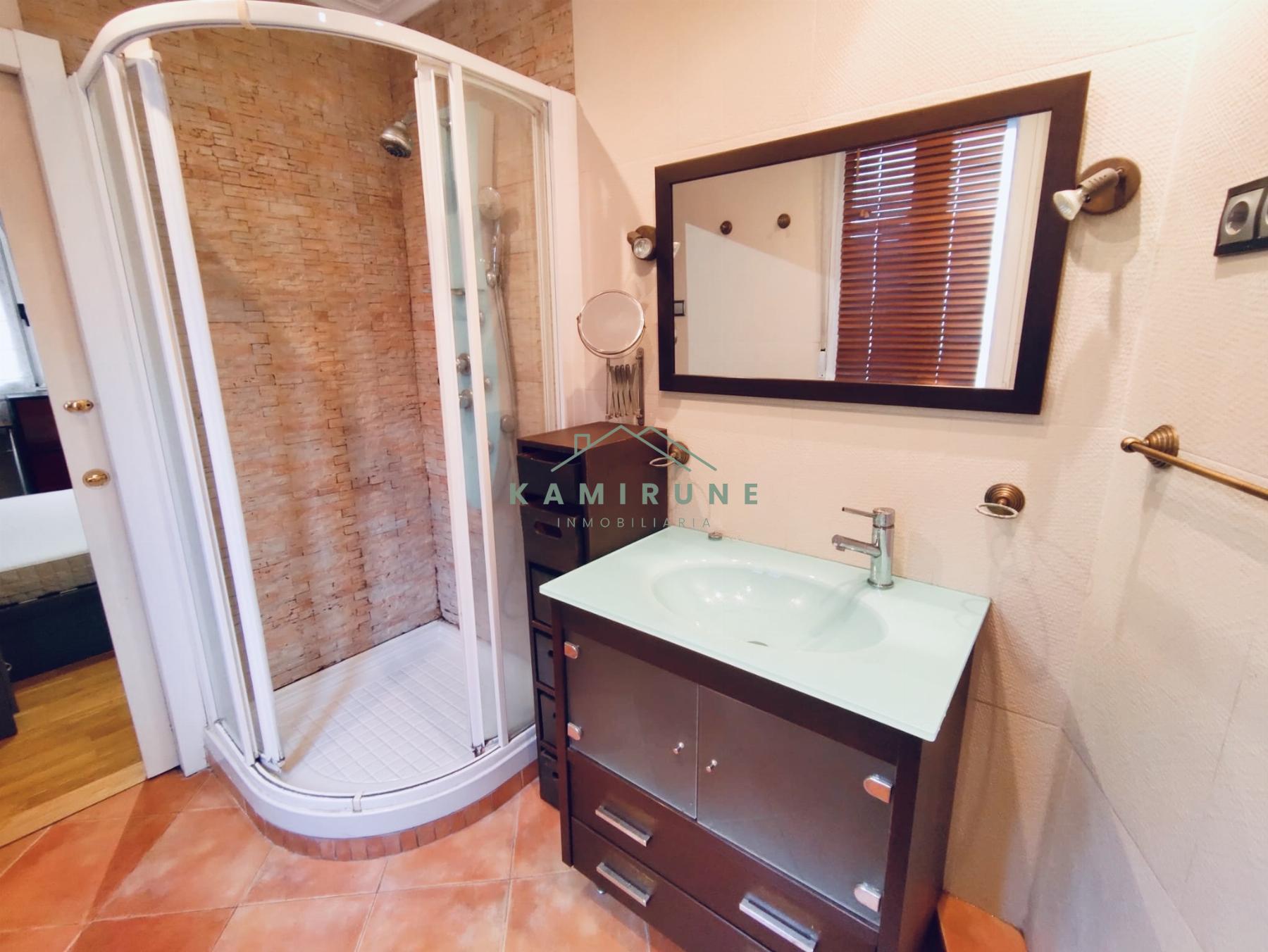 For sale of flat in Barakaldo
