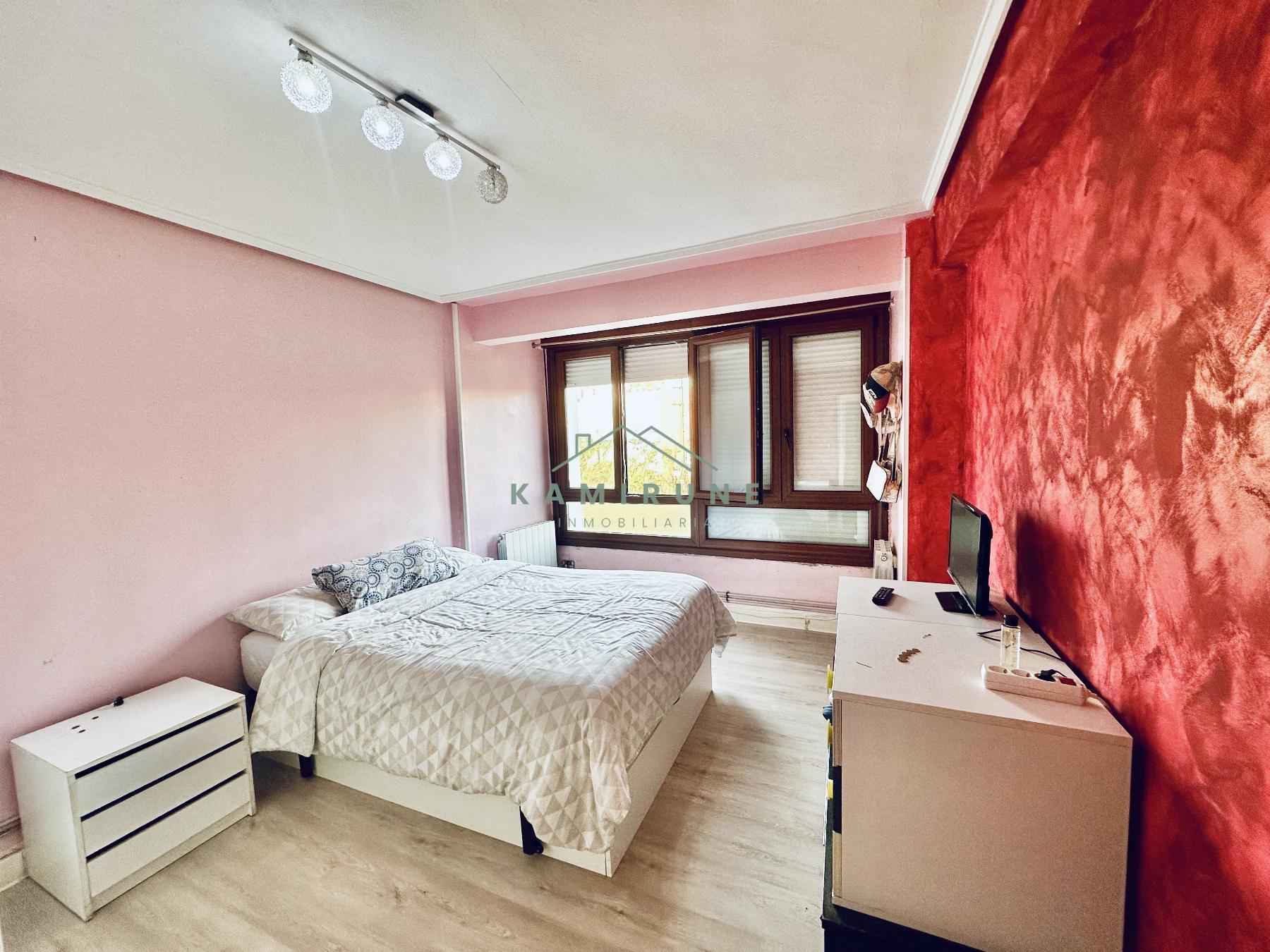 For sale of flat in Valle de Trápaga-Trapagaran