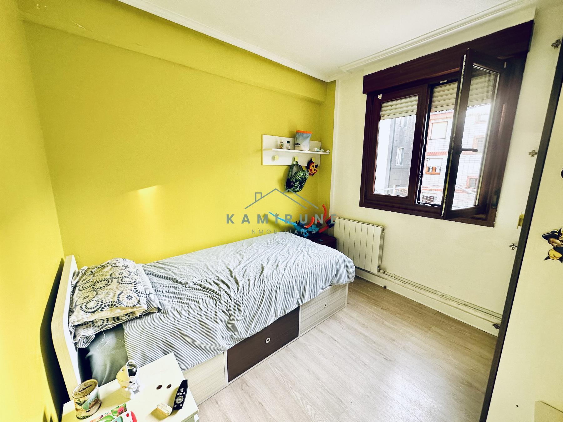 For sale of flat in Valle de Trápaga-Trapagaran