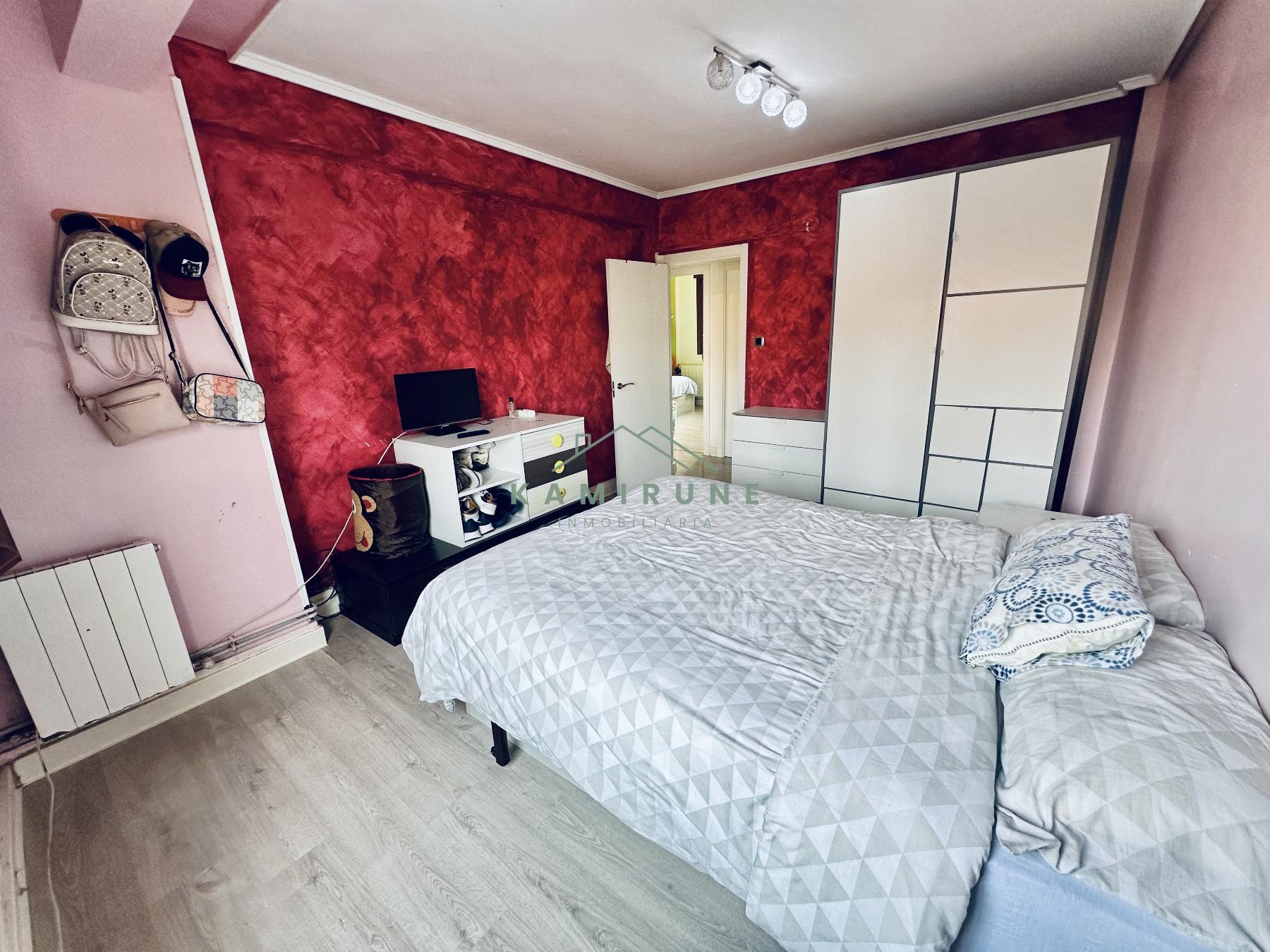For sale of flat in Valle de Trápaga-Trapagaran