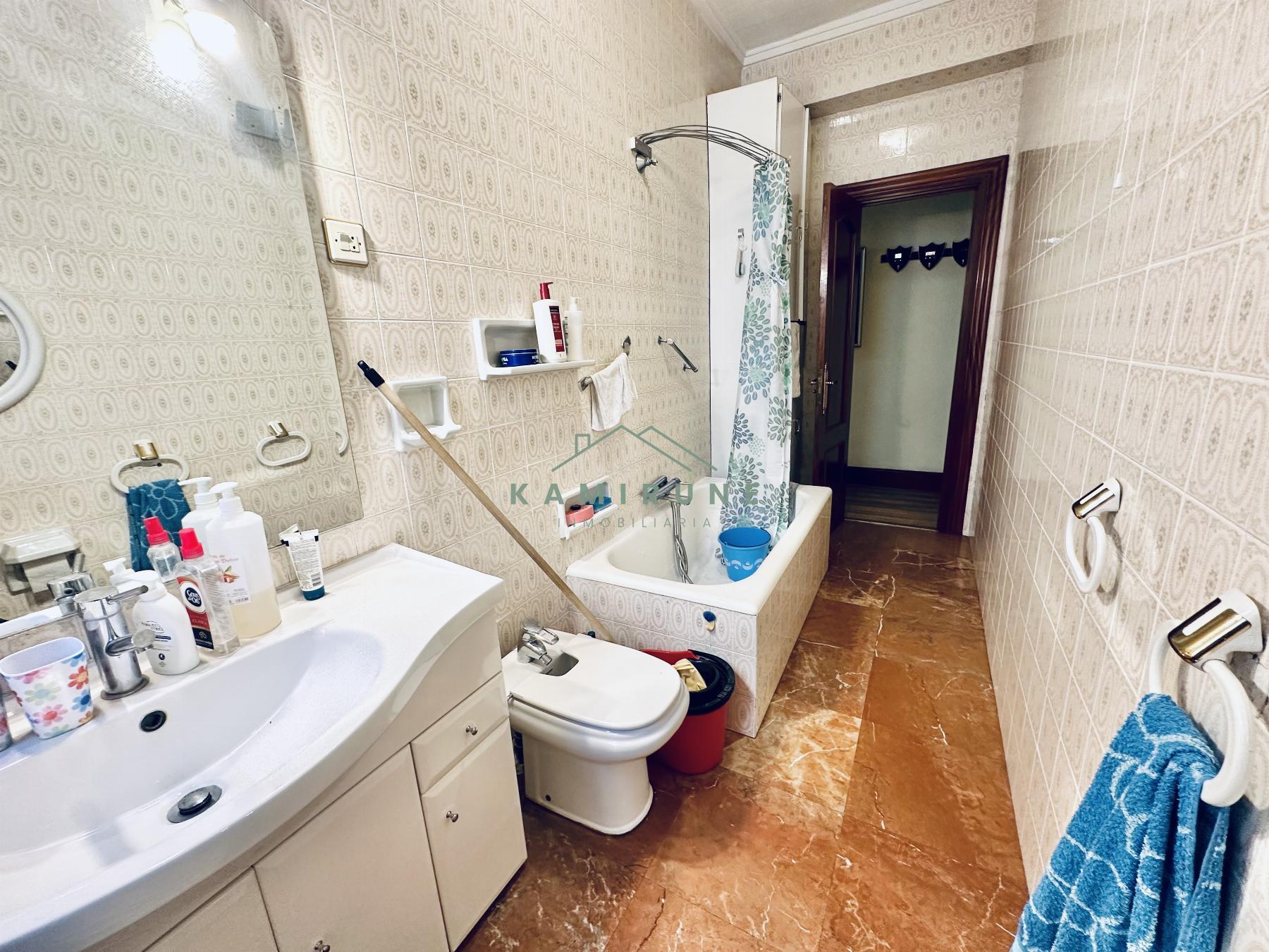 For sale of flat in Bilbao