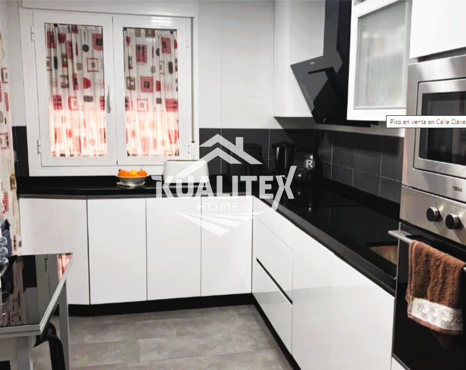 Zu verkaufen von wohnung in
 Cáceres