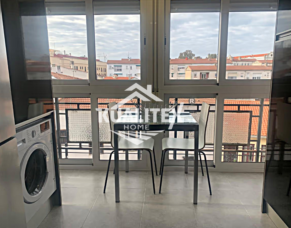 For sale of flat in Cáceres