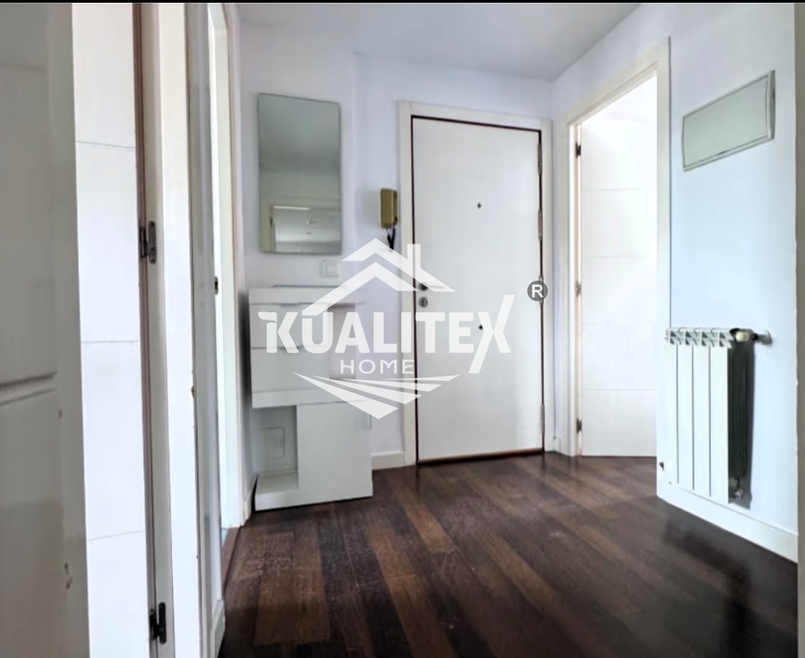 For sale of flat in Cáceres