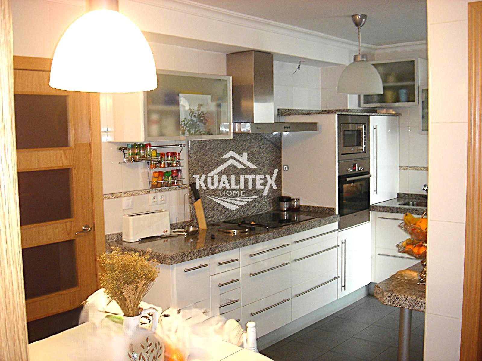 For sale of flat in Cáceres