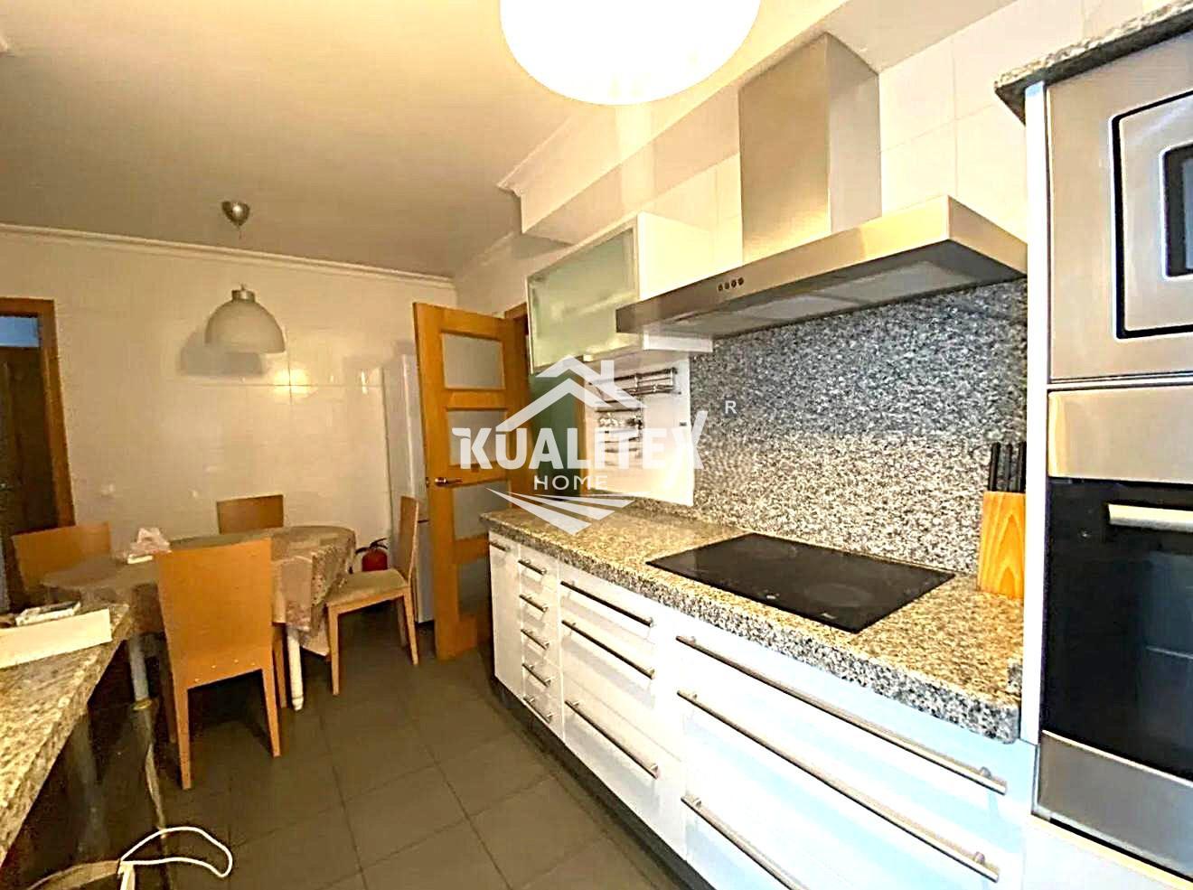For sale of flat in Cáceres