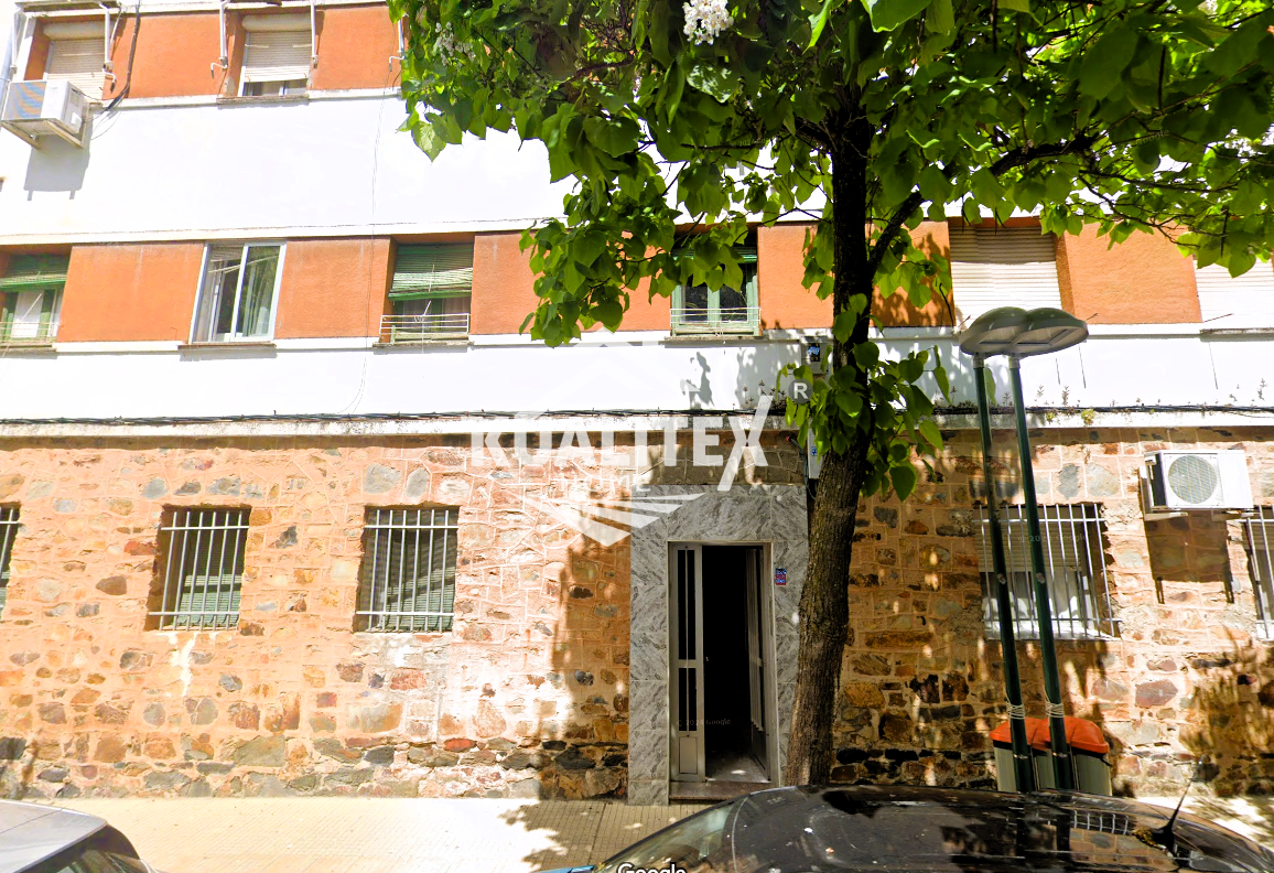 For sale of flat in Cáceres