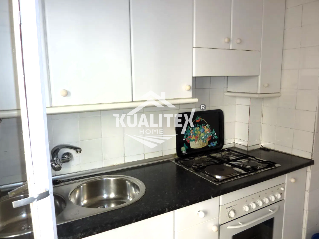 For sale of flat in Cáceres