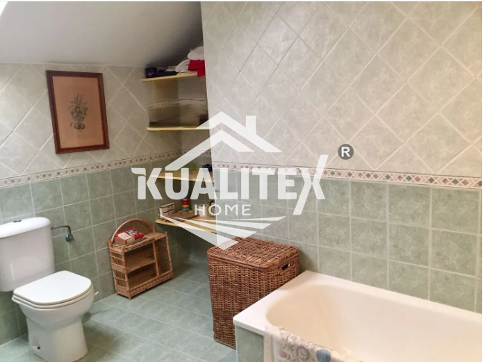 For sale of apartment in Cáceres