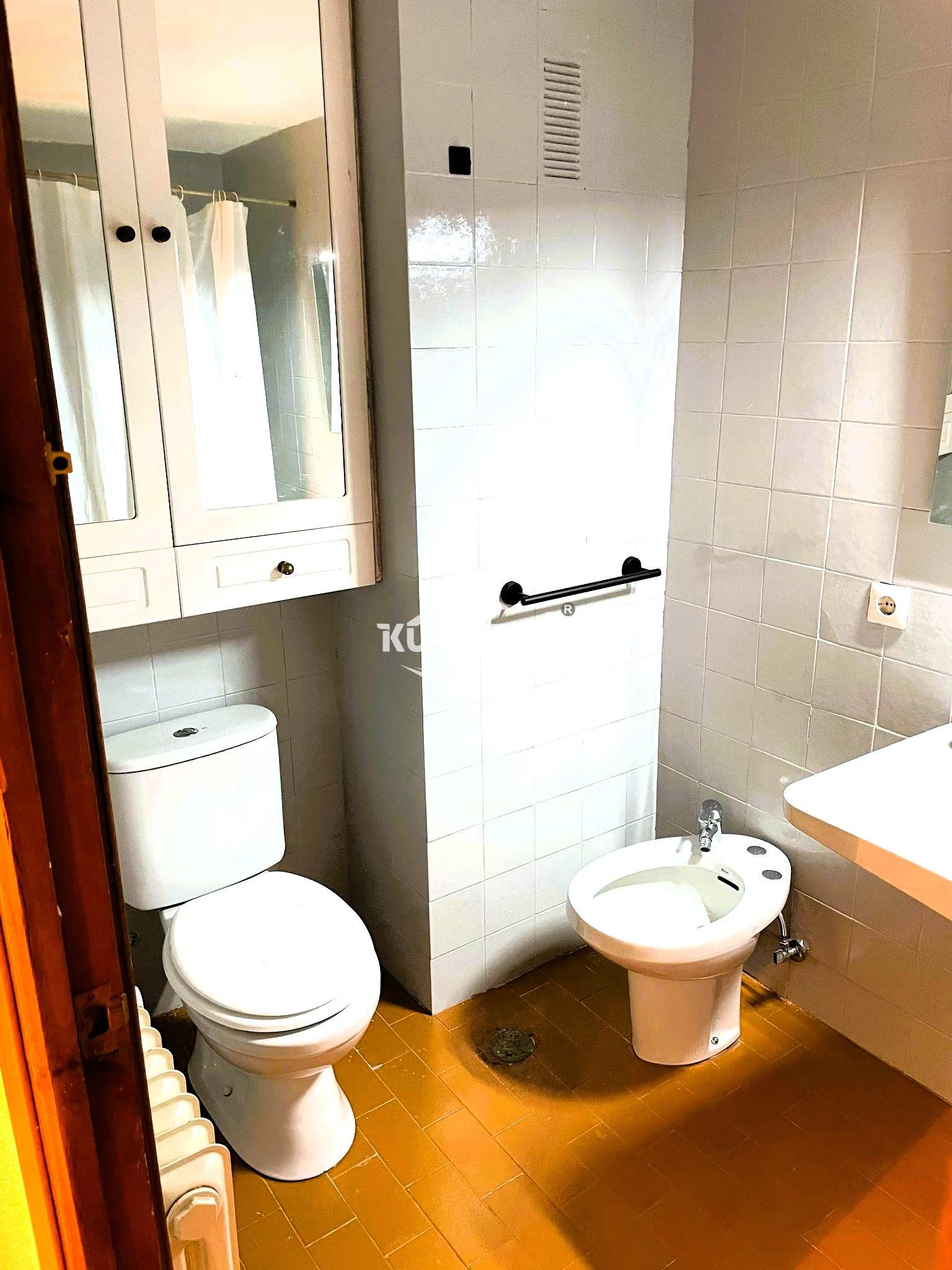 For sale of flat in Cáceres