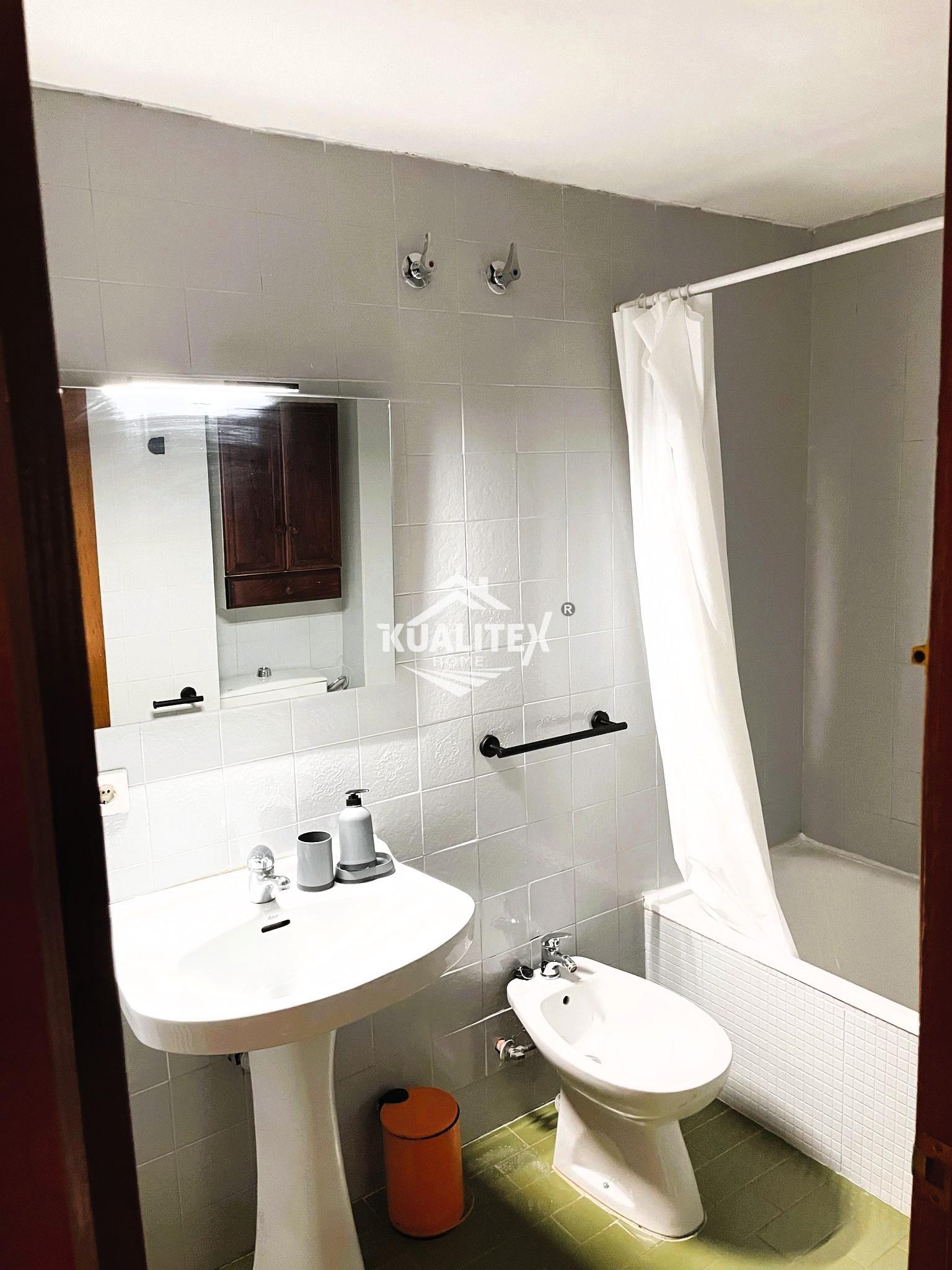 For sale of flat in Cáceres