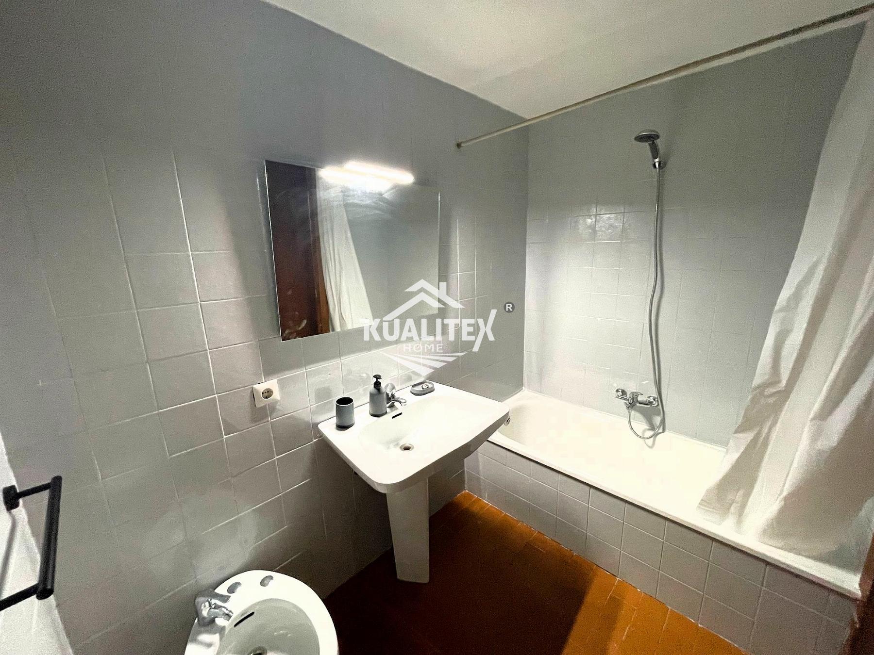 For sale of flat in Cáceres