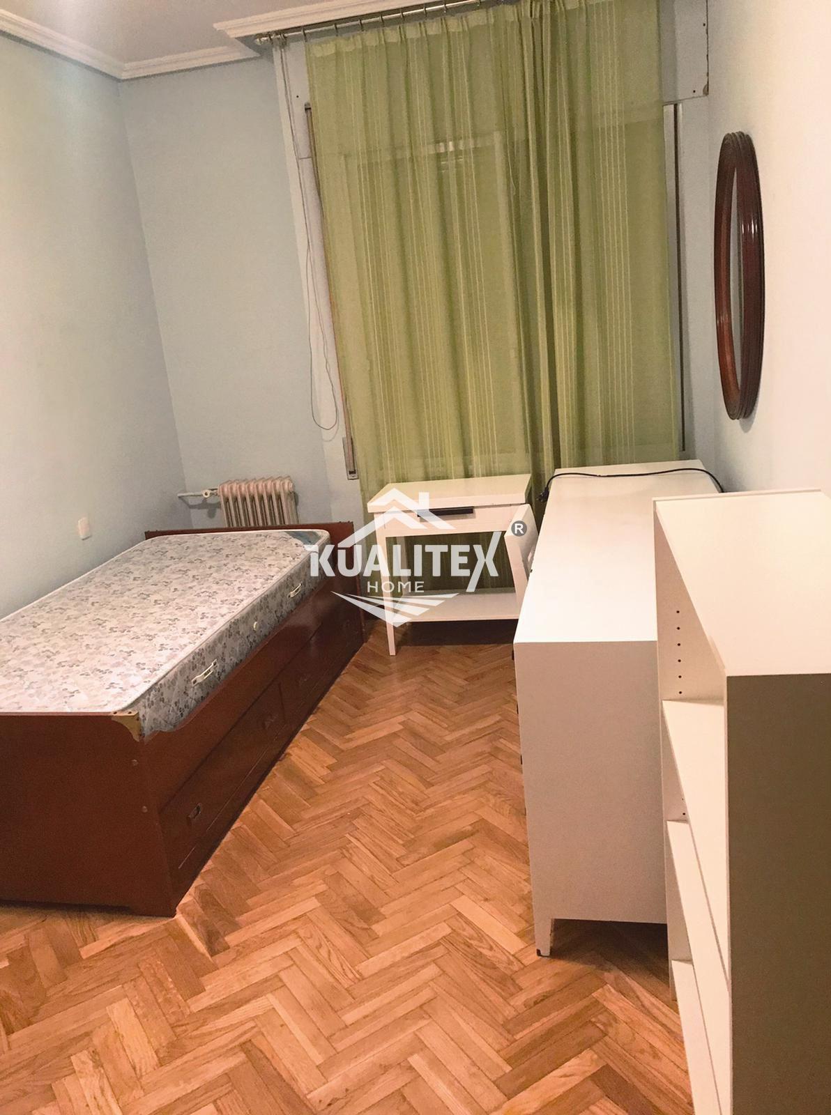 For sale of flat in Cáceres