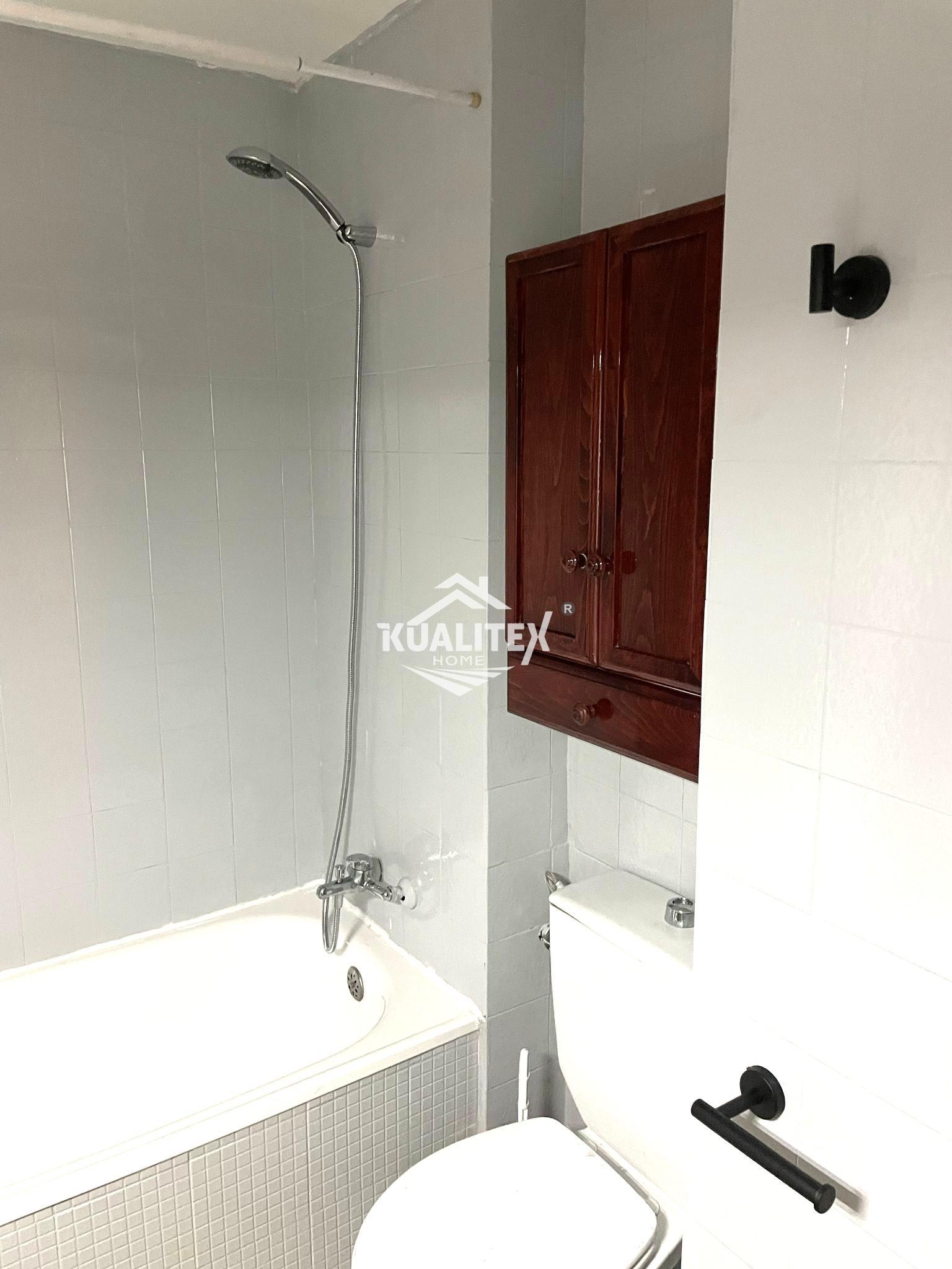 For sale of flat in Cáceres