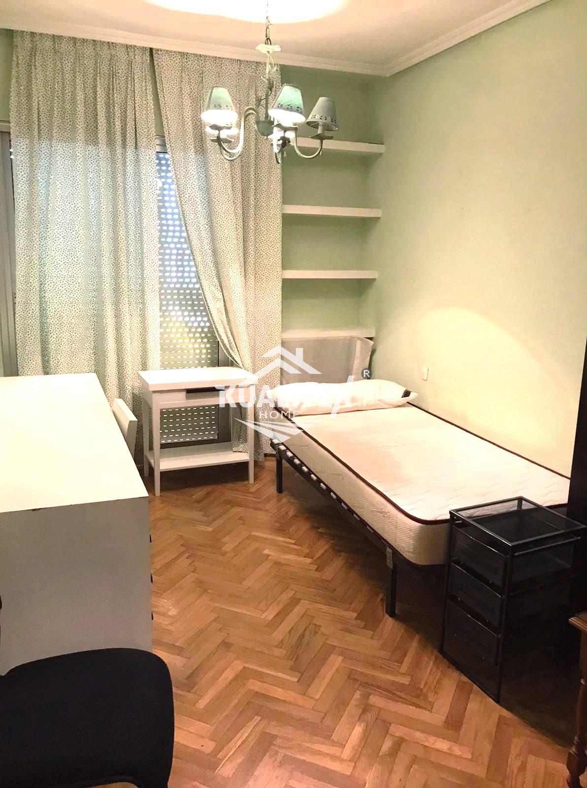 For sale of flat in Cáceres